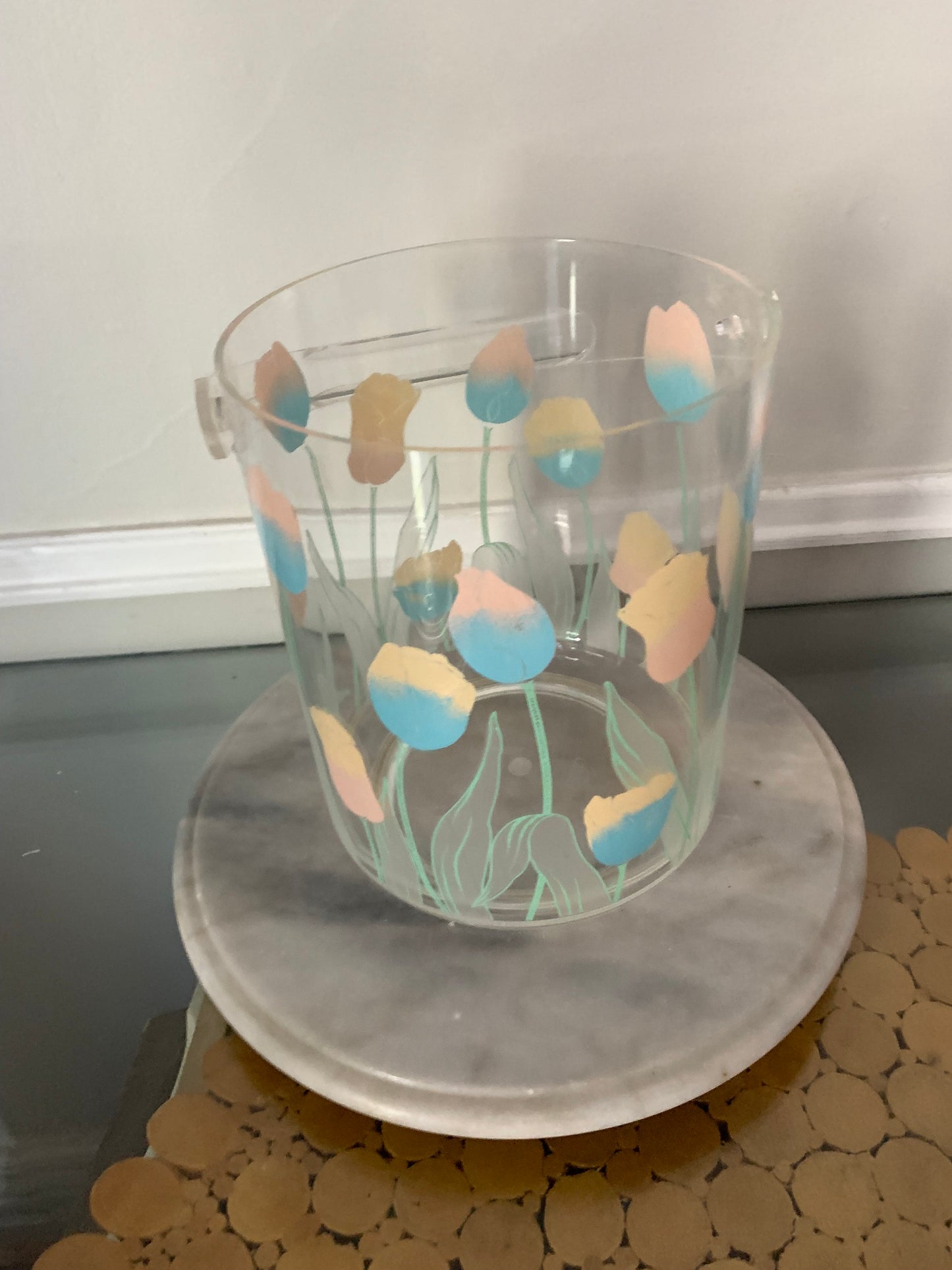 Retro Clear Acrylic Tulip Culver Ice Bucket