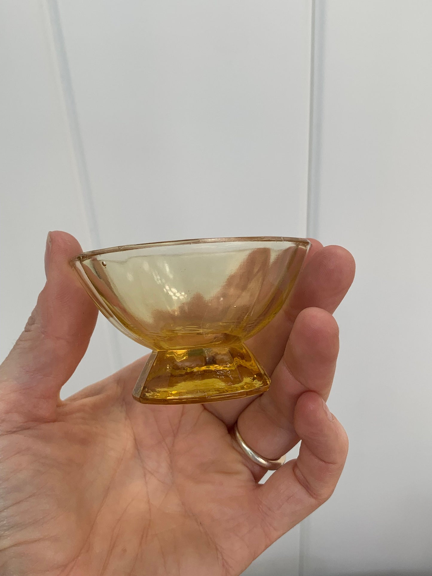 Vintage Set of 6 Small Dodecagon Amber Glass Liqueur/Aperitif Glasses
