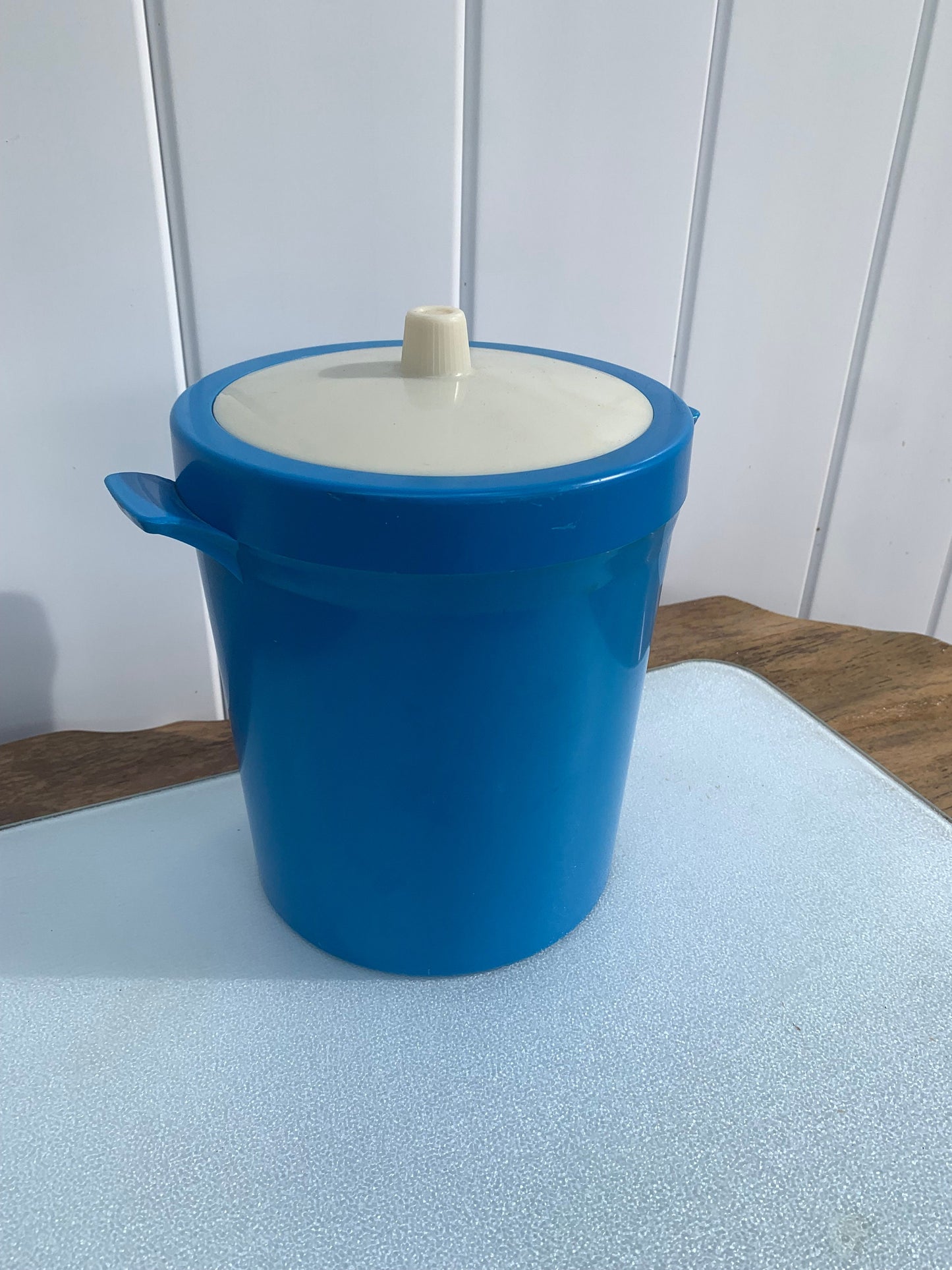 Vintage Blue and White Beacon Plastics Made in USA