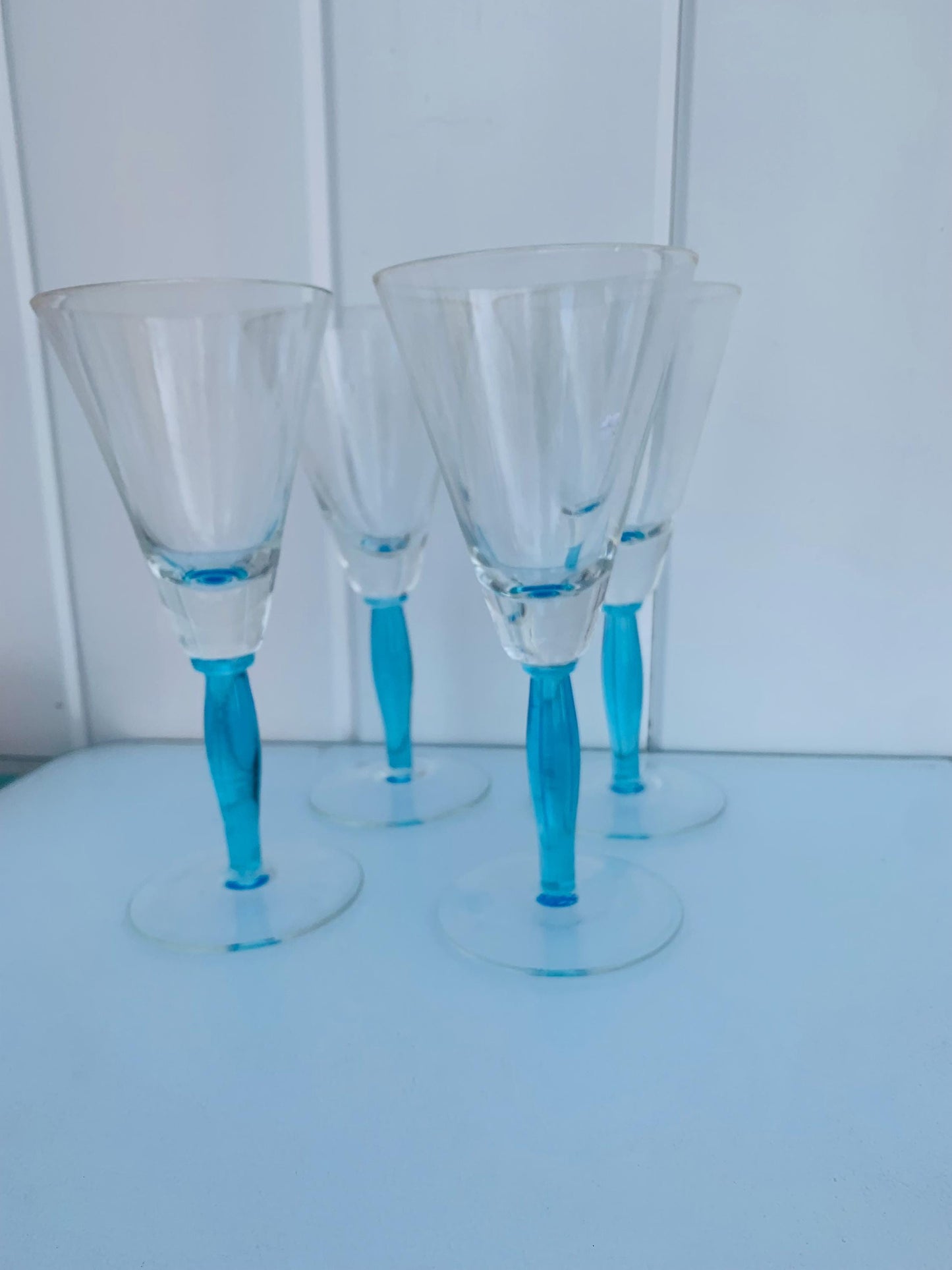 Set of 4 Retro Light Blue Stem Wine Glasses