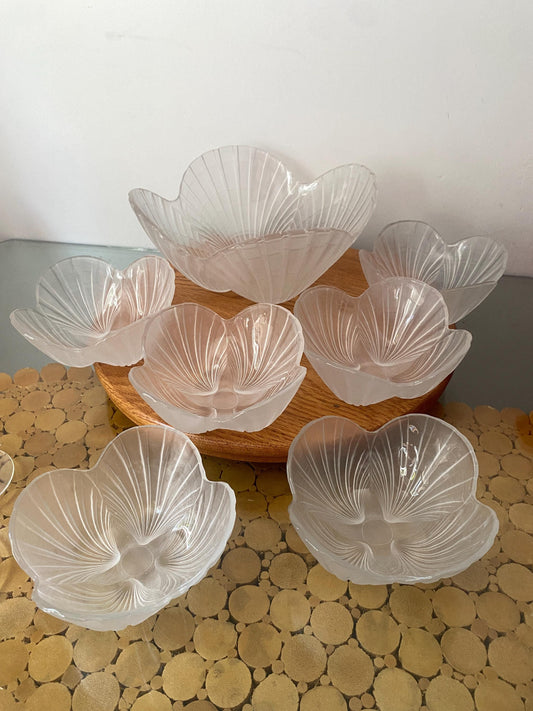 Retro Frosted Mikasa Scallop Shell Salad Bowl with 6 Small Bowls