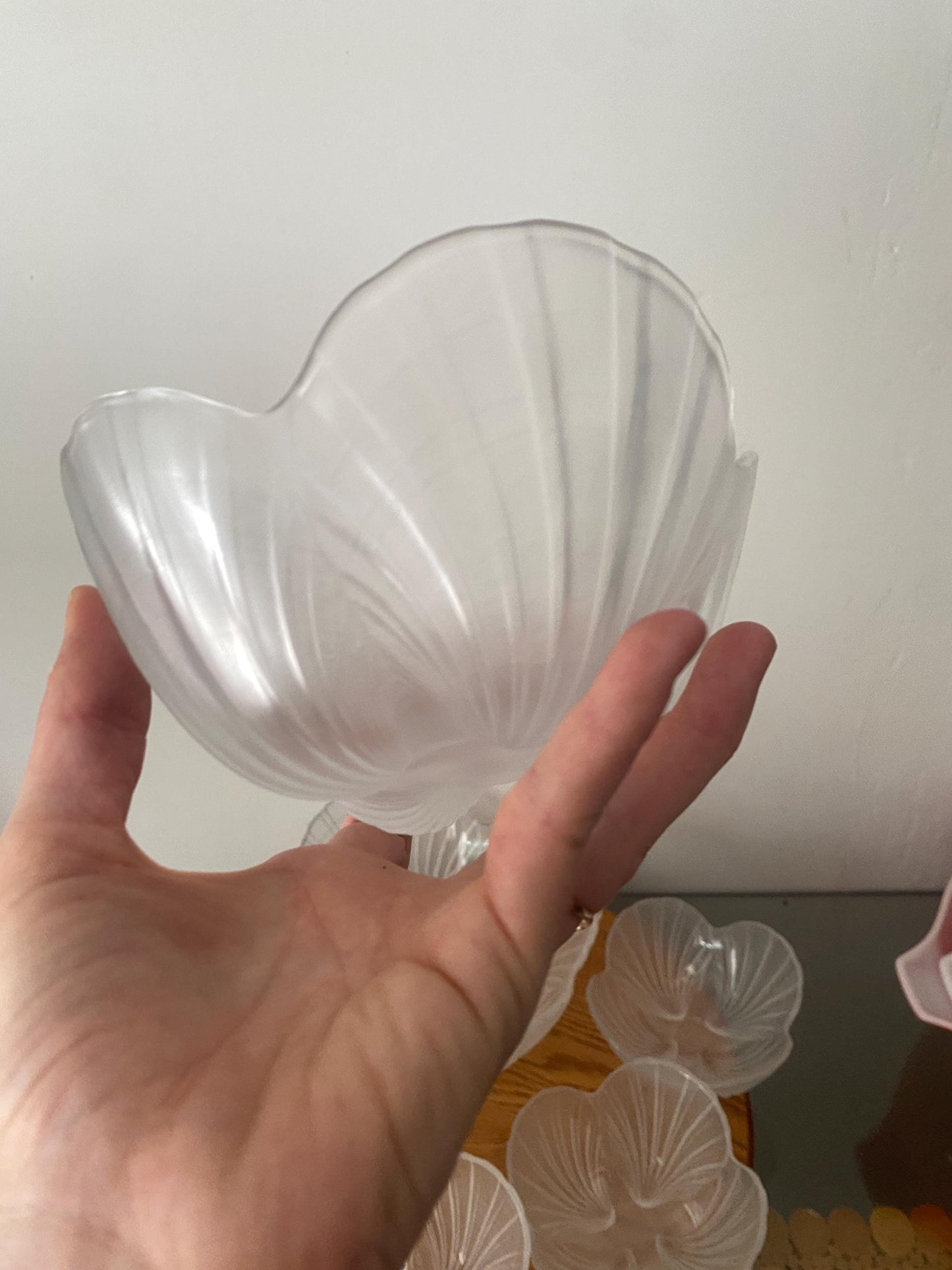 Retro Frosted Mikasa Scallop Shell Salad Bowl with 6 Small Bowls