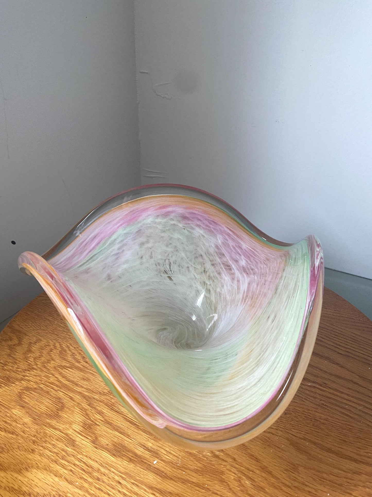 Handblown Scalloped Edge Pink & Green Pastel Art Glass Bowl