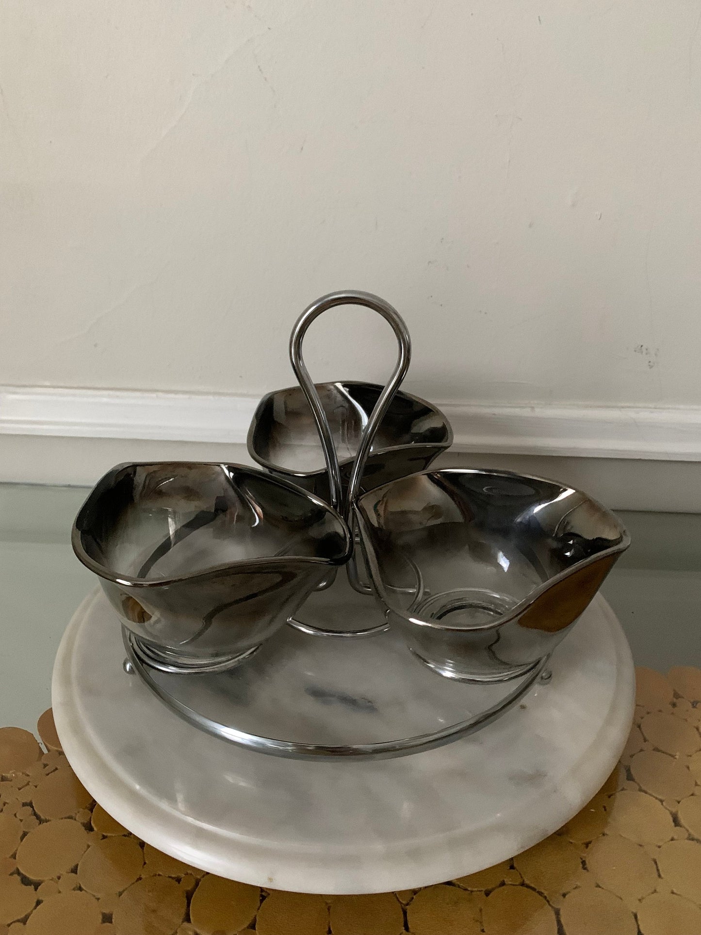 Set of 4 MCM Chrome Fade Serving Bowls with Chrome Caddy