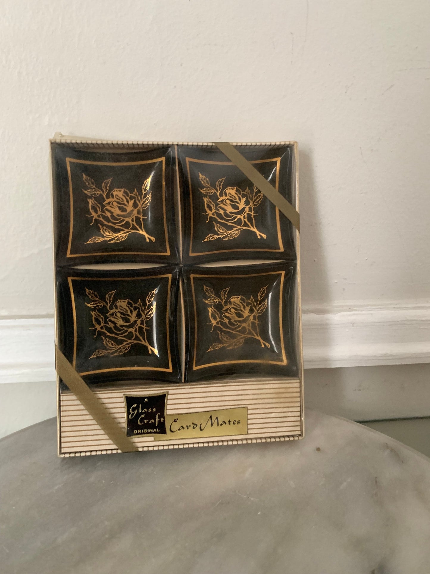Set of 4 Vintage Black Glass and Gold Rose Card Mates A Glass Craft in Original Box