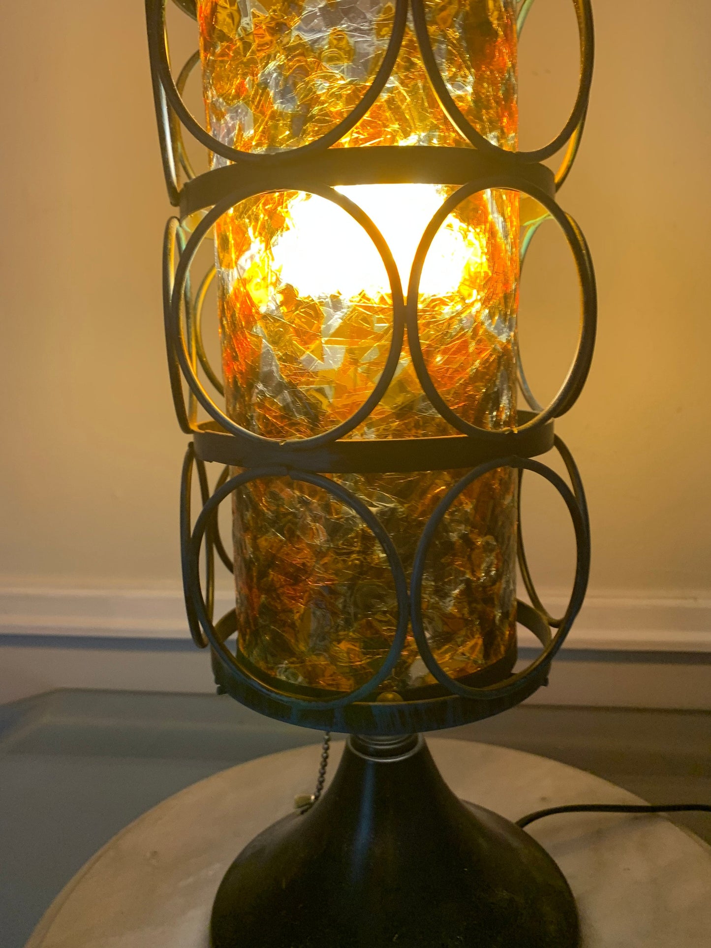 Vintage Amber Tone Confetti Resin Table Lamp with Metal Cage