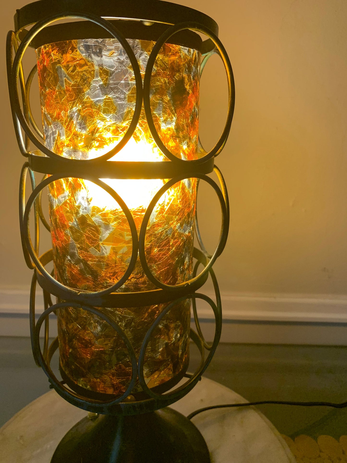 Vintage Amber Tone Confetti Resin Table Lamp with Metal Cage