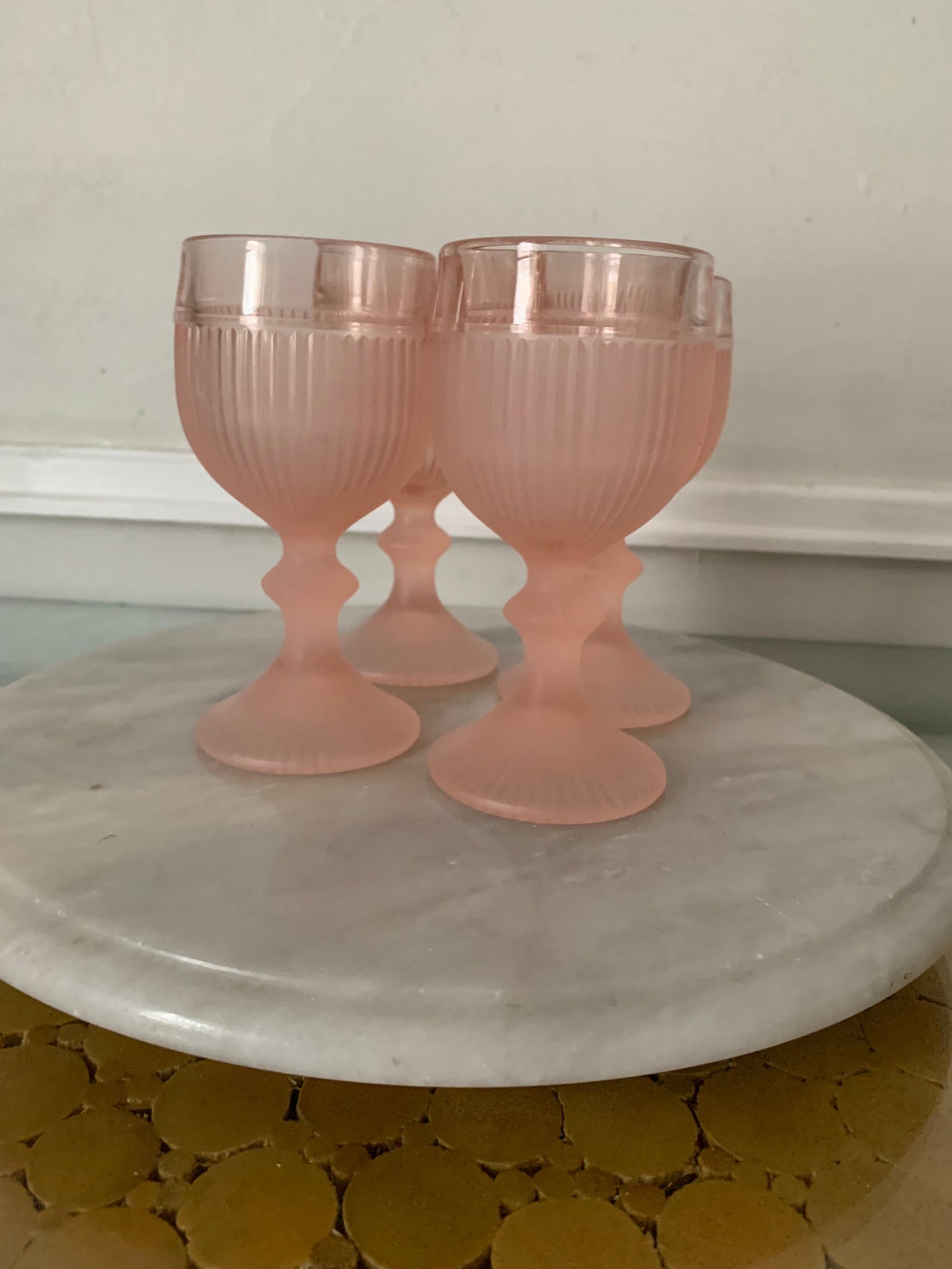 Set of 4 Retro Pink Frosted Wine Glasses