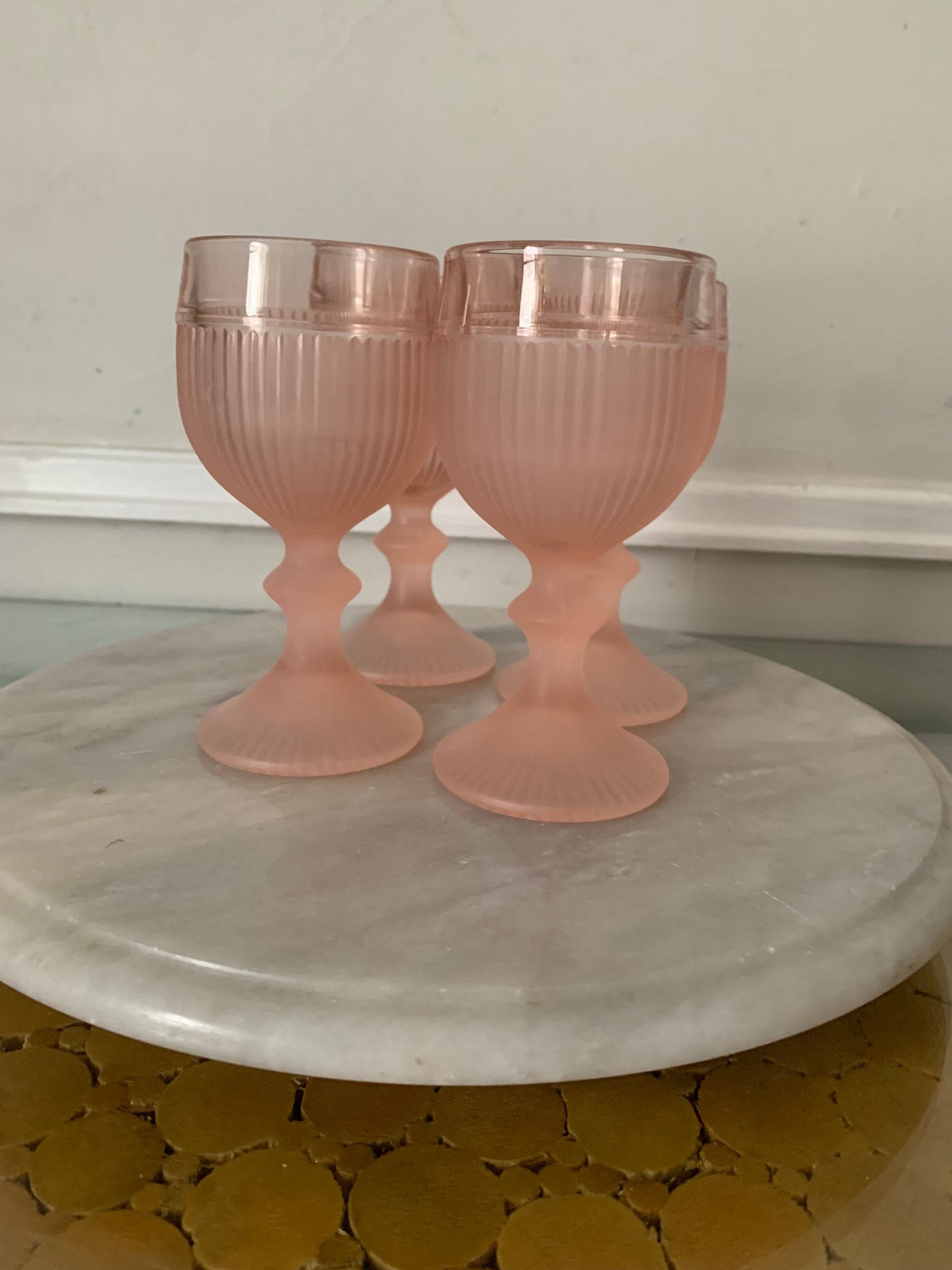 Set of 4 Retro Pink Frosted Wine Glasses