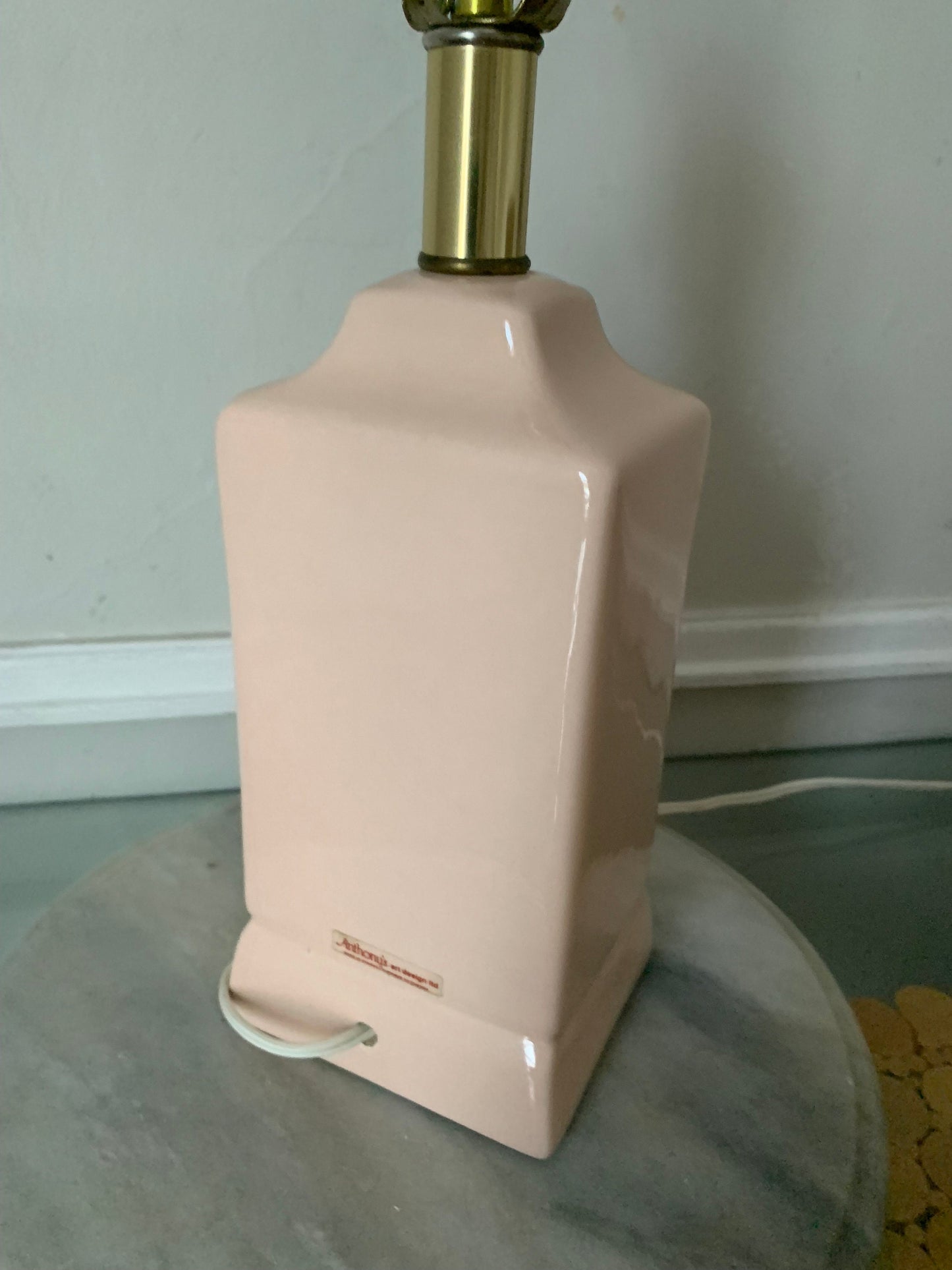 Retro Medium Anthony's Art Design Soft Pink Ceramic Lamp with Embossed Geese No Shade
