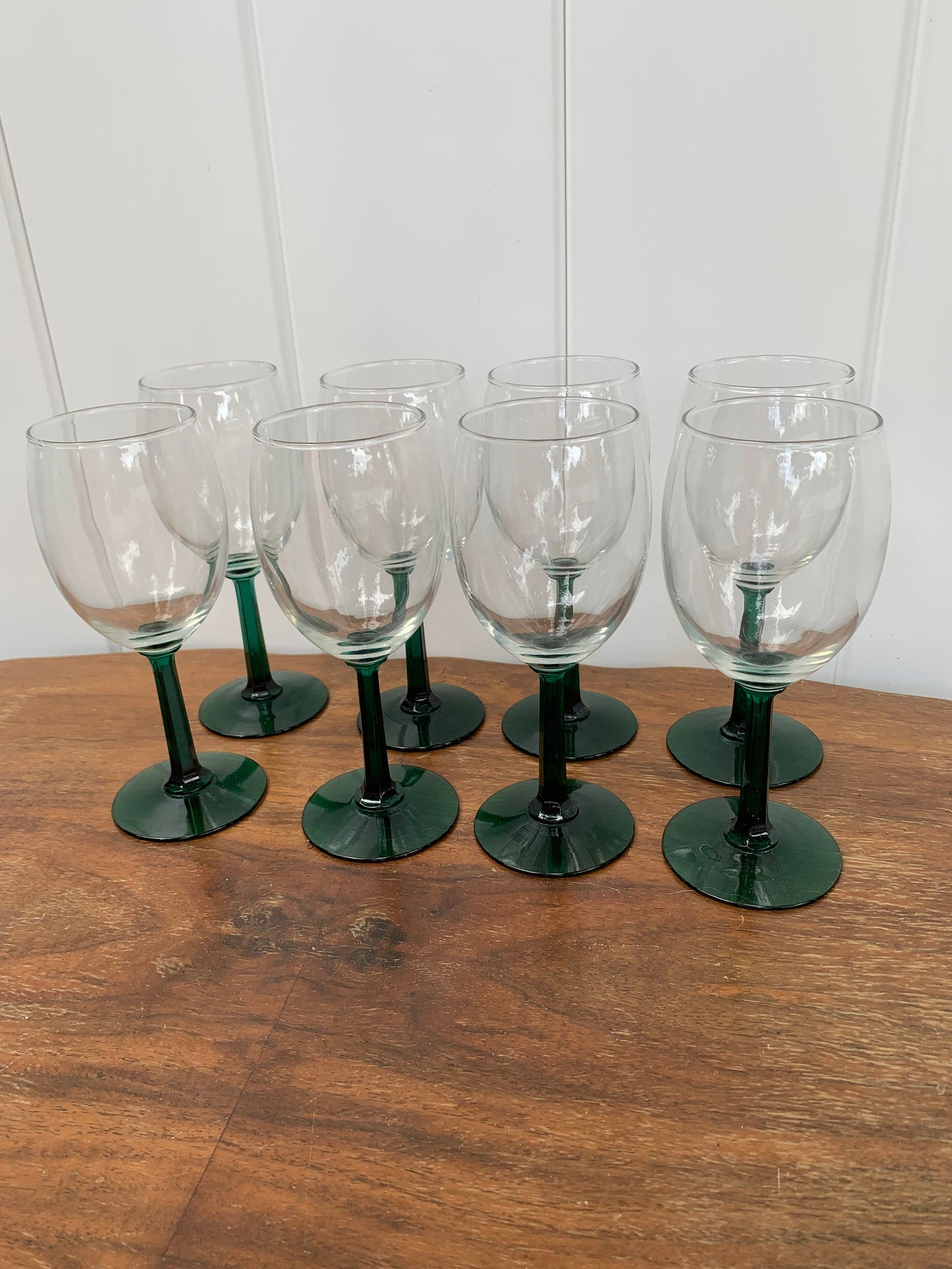 Vintage Set of 8 Emerald Green Stem Wine Glasses