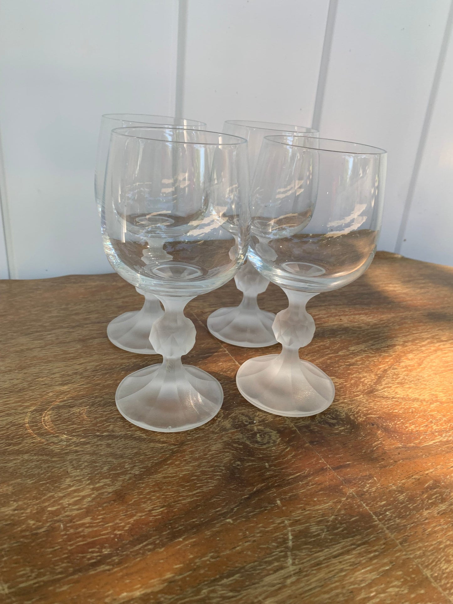 Retro Set of 4 Bohemia Frosted Crystal Wine Glasses with Faceted Ball Stem 8 Oz