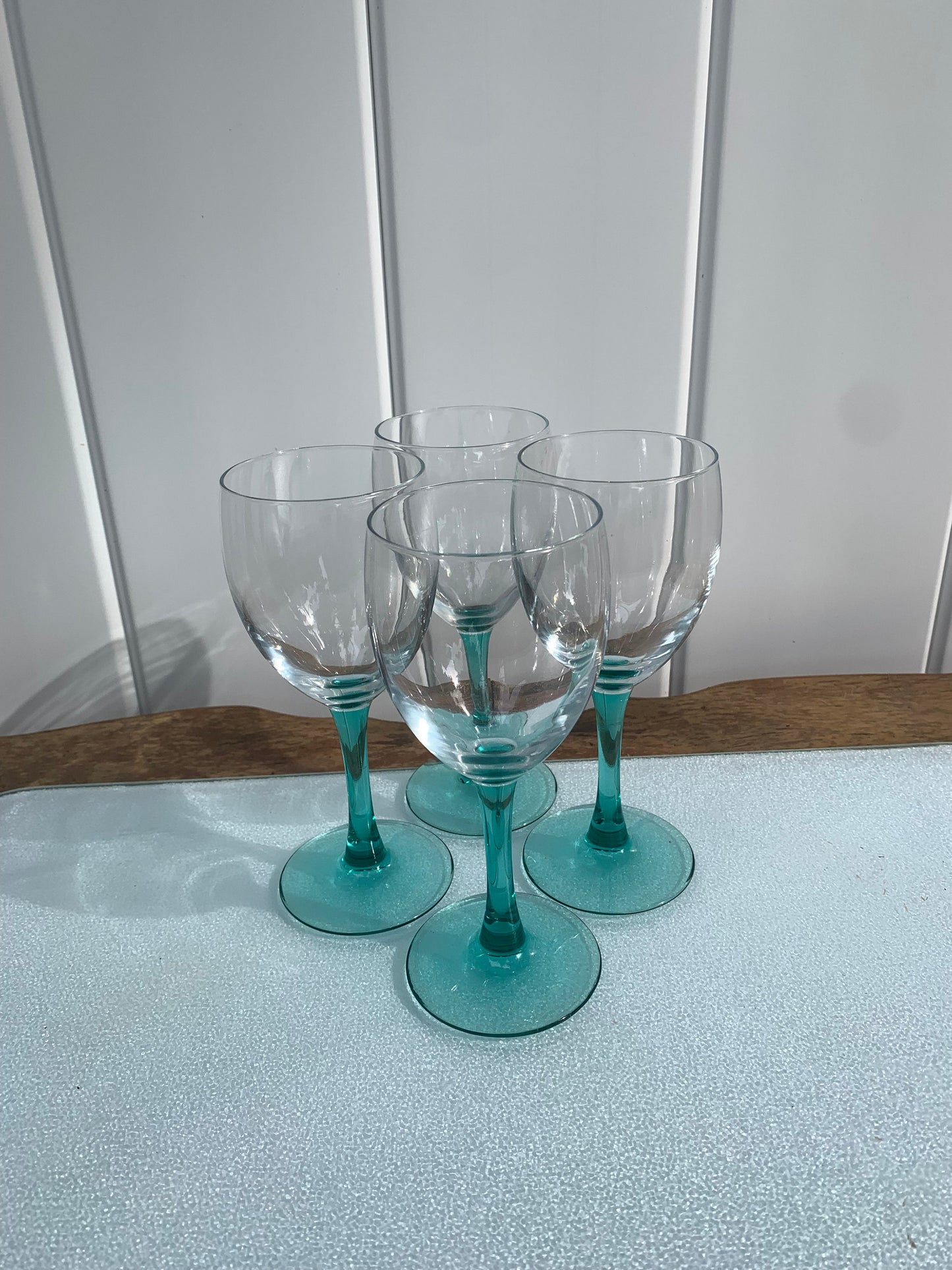 Retro Set of 4 Deep Teal Stem Wine Glasses