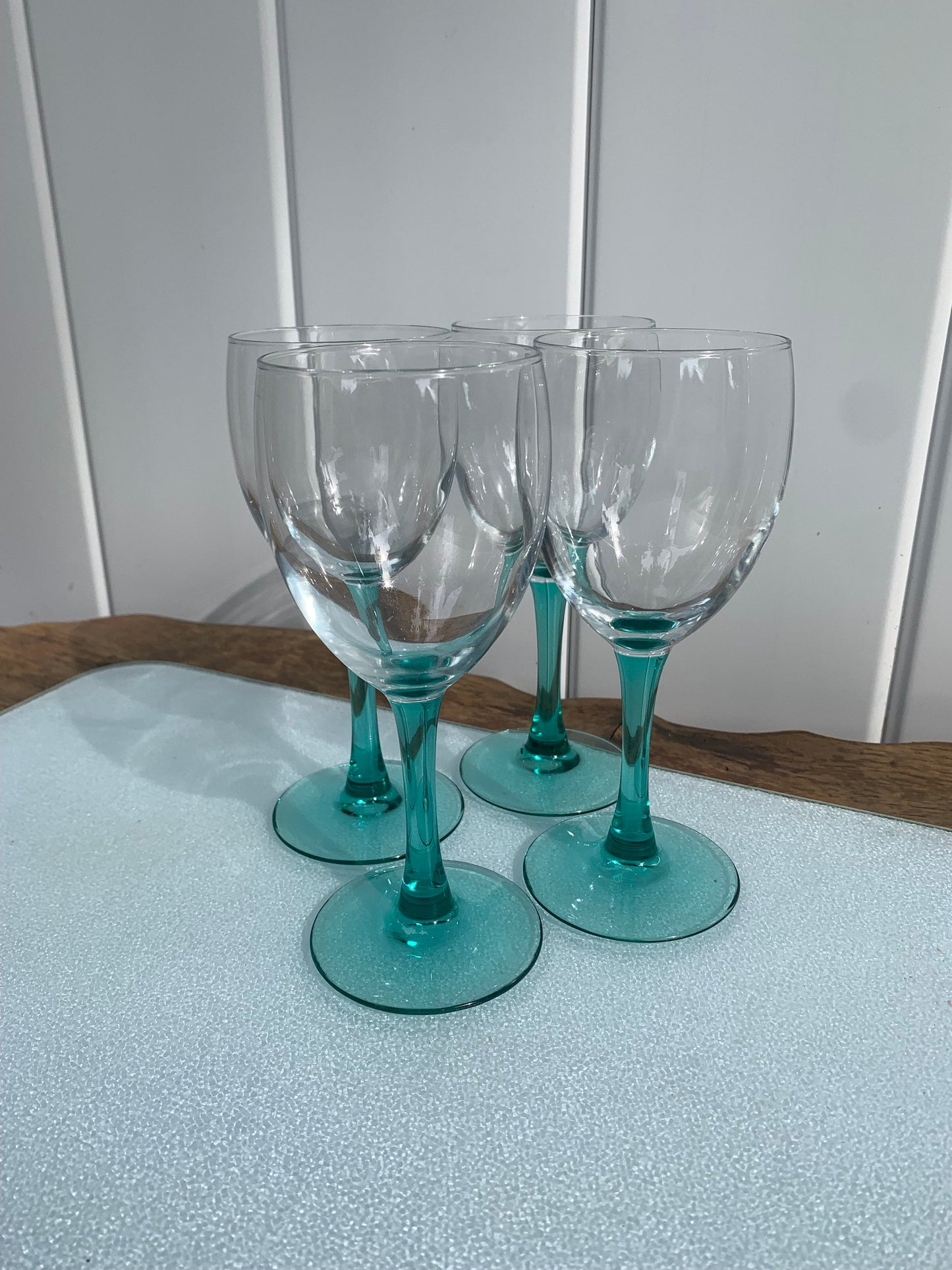 Retro Set of 4 Deep Teal Stem Wine Glasses