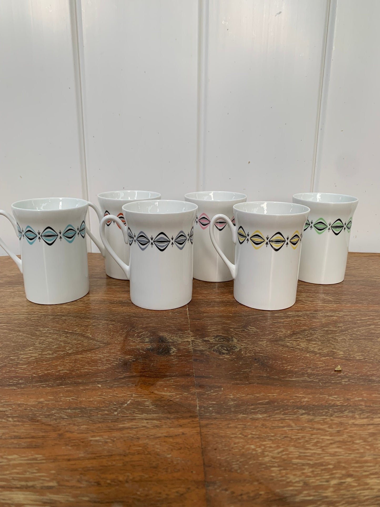 Set of 6 Vintage Windsor Heyday Bone China Mugs Made in England