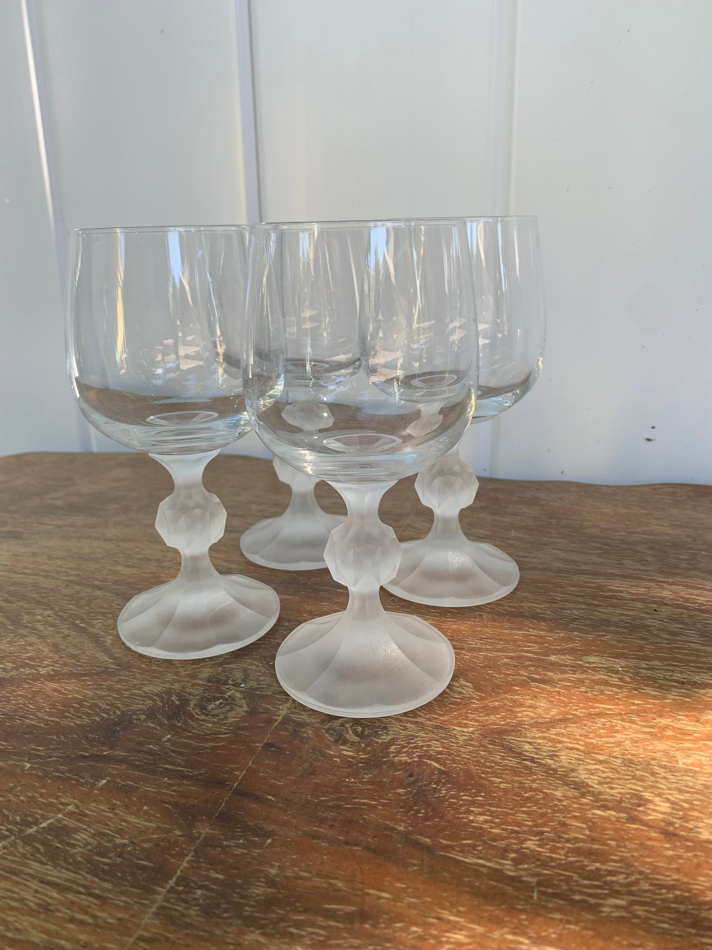 Retro Set of 4 Bohemia Frosted Crystal Wine Glasses with Faceted Ball Stem 8 Oz