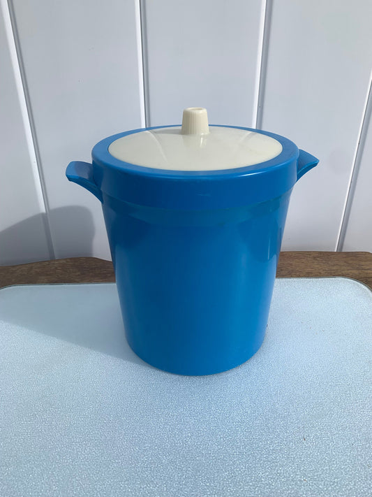 Vintage Blue and White Beacon Plastics Made in USA