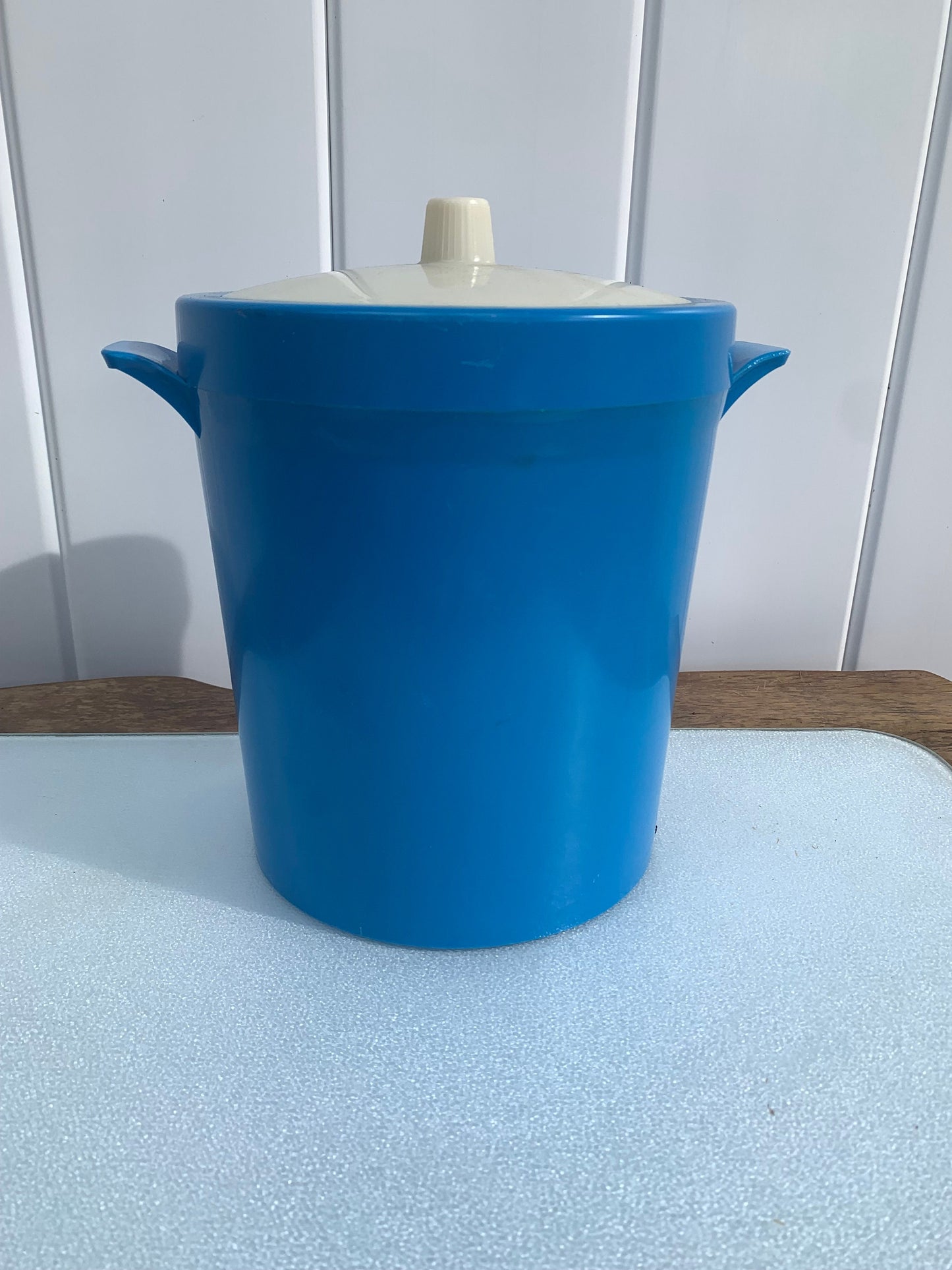Vintage Blue and White Beacon Plastics Made in USA