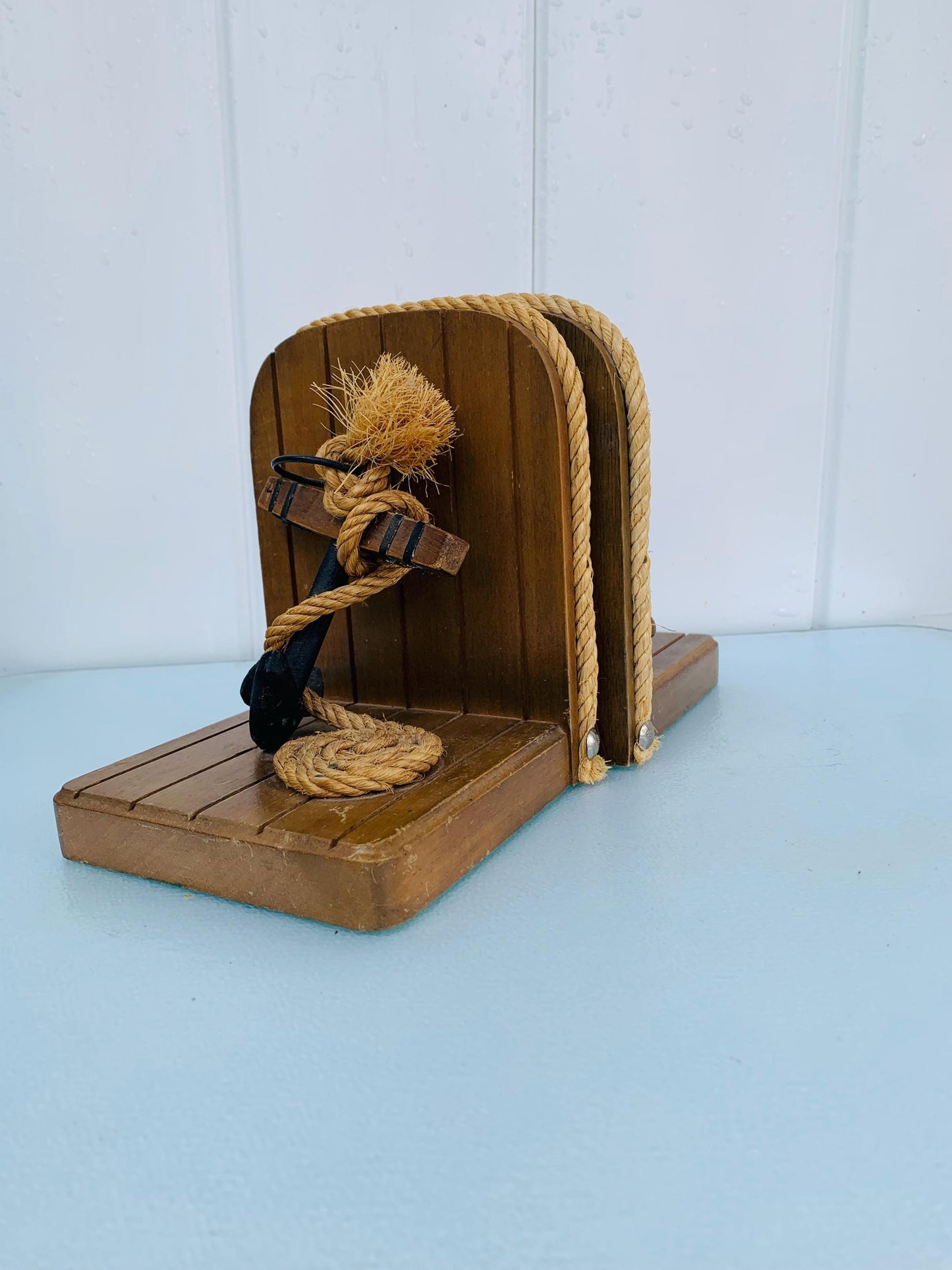 MCM Anchor & Ship Wheel Wooden Bookends