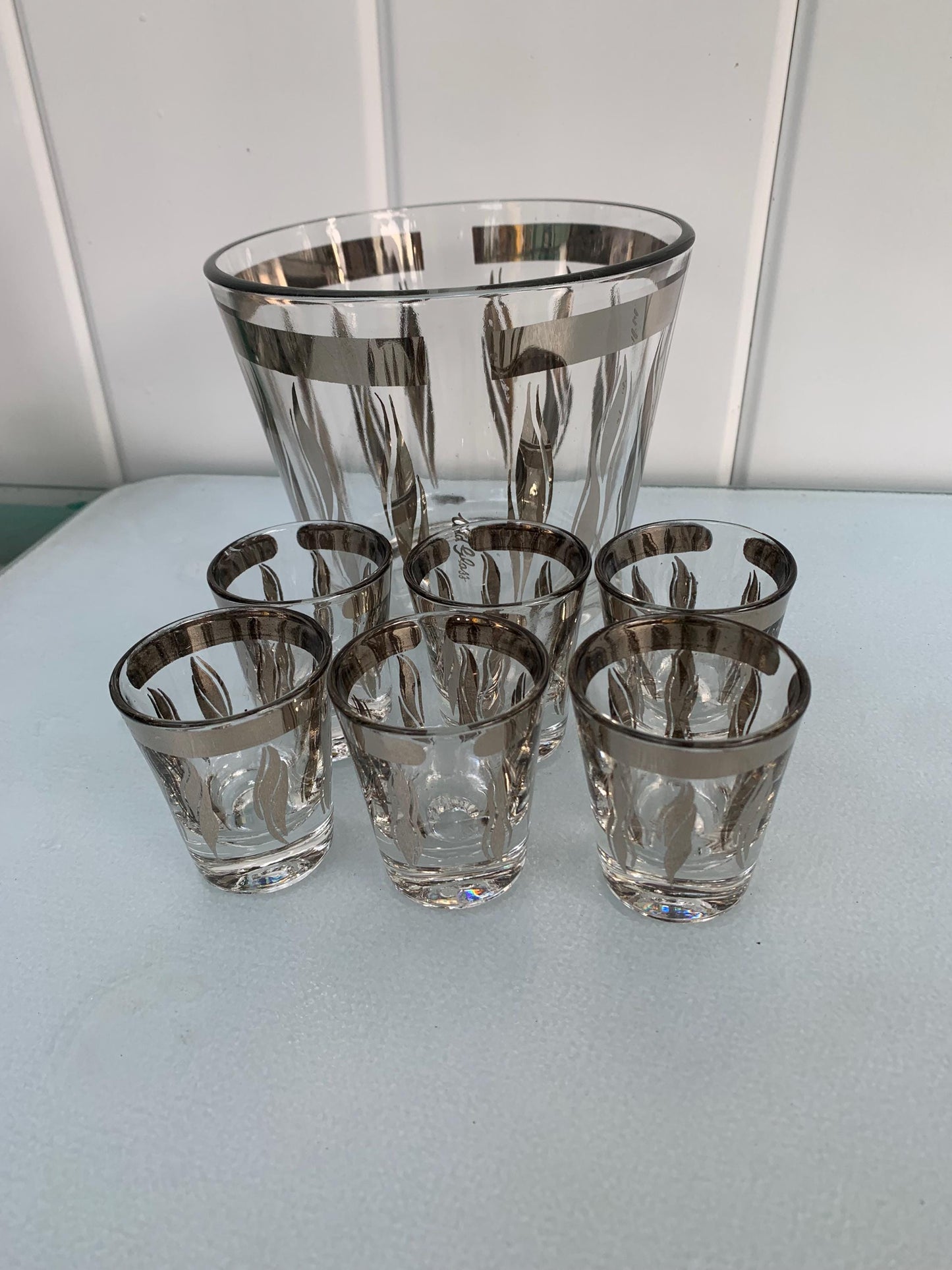 MCM Utd Glass Silve Detail Ice Bucket with Matching 6 Shot Glasses