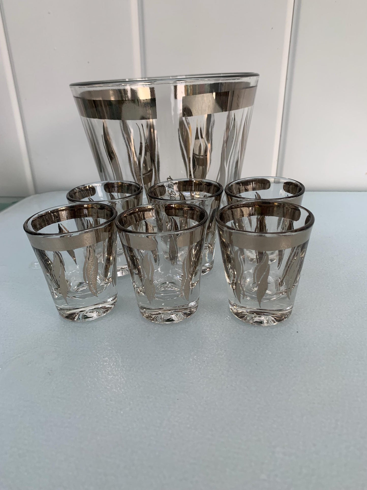 MCM Utd Glass Silve Detail Ice Bucket with Matching 6 Shot Glasses