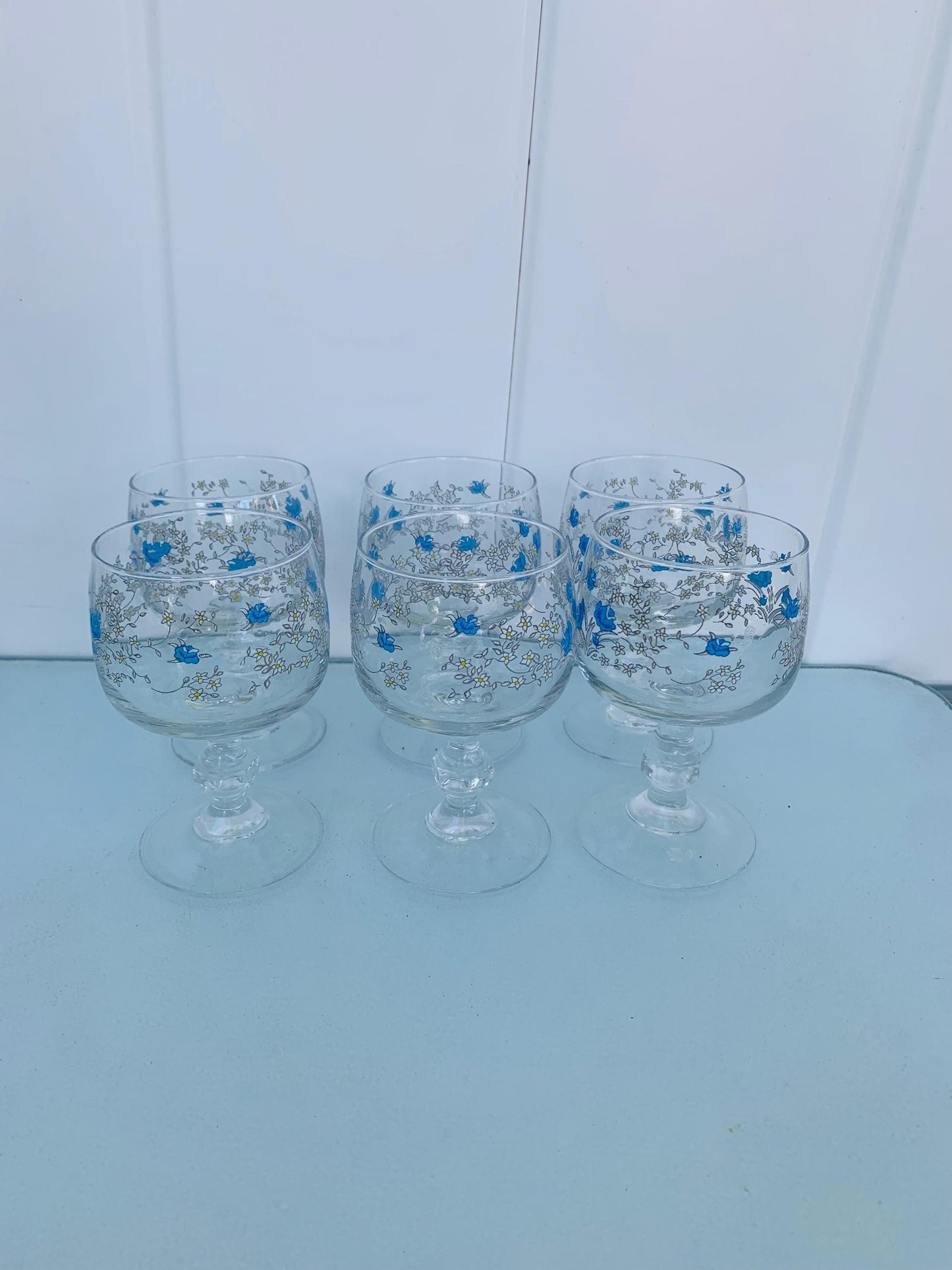 Set of 6 Retro Blue Flower Wine Glasses