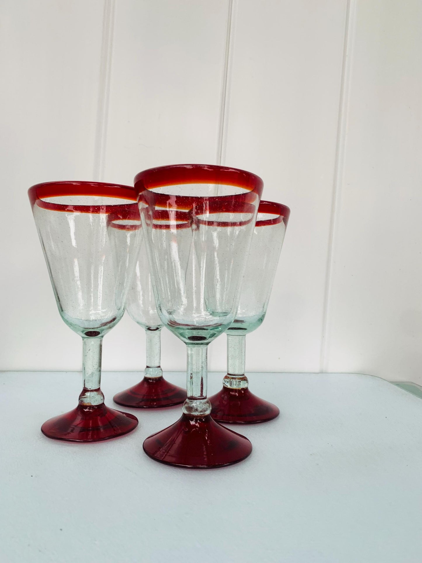 Retro Set of 4 Large Clear Glass and Red Rim Soda Glass Wine Glasses