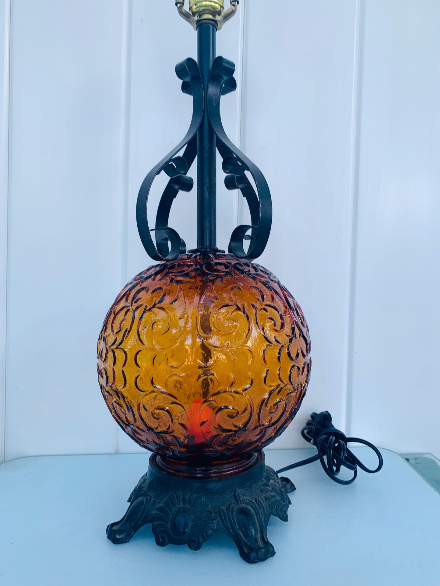MCM Amber Glass Globe Tri-Lite Lamp with Black Metal Details No Shade