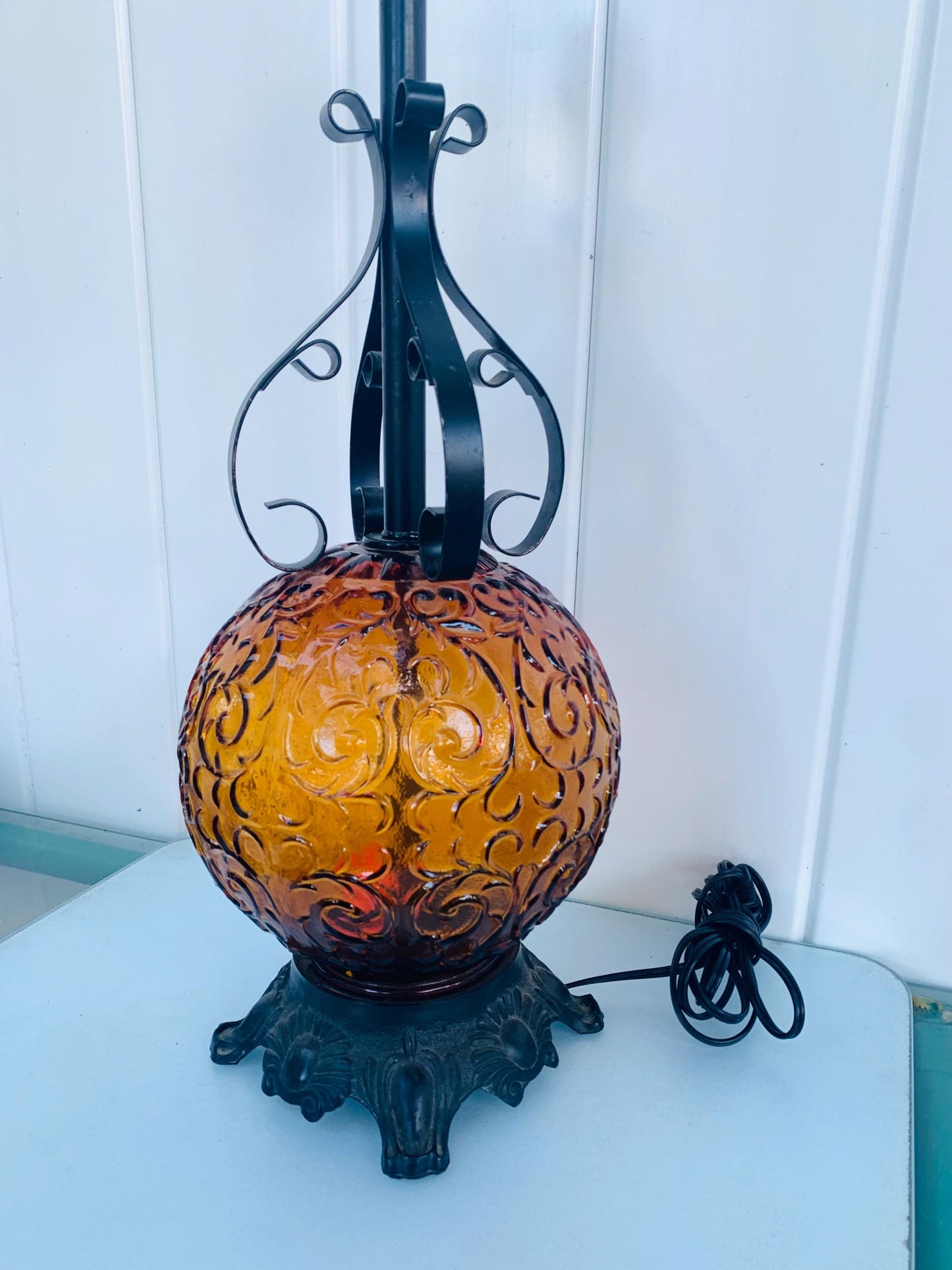 MCM Amber Glass Globe Tri-Lite Lamp with Black Metal Details No Shade