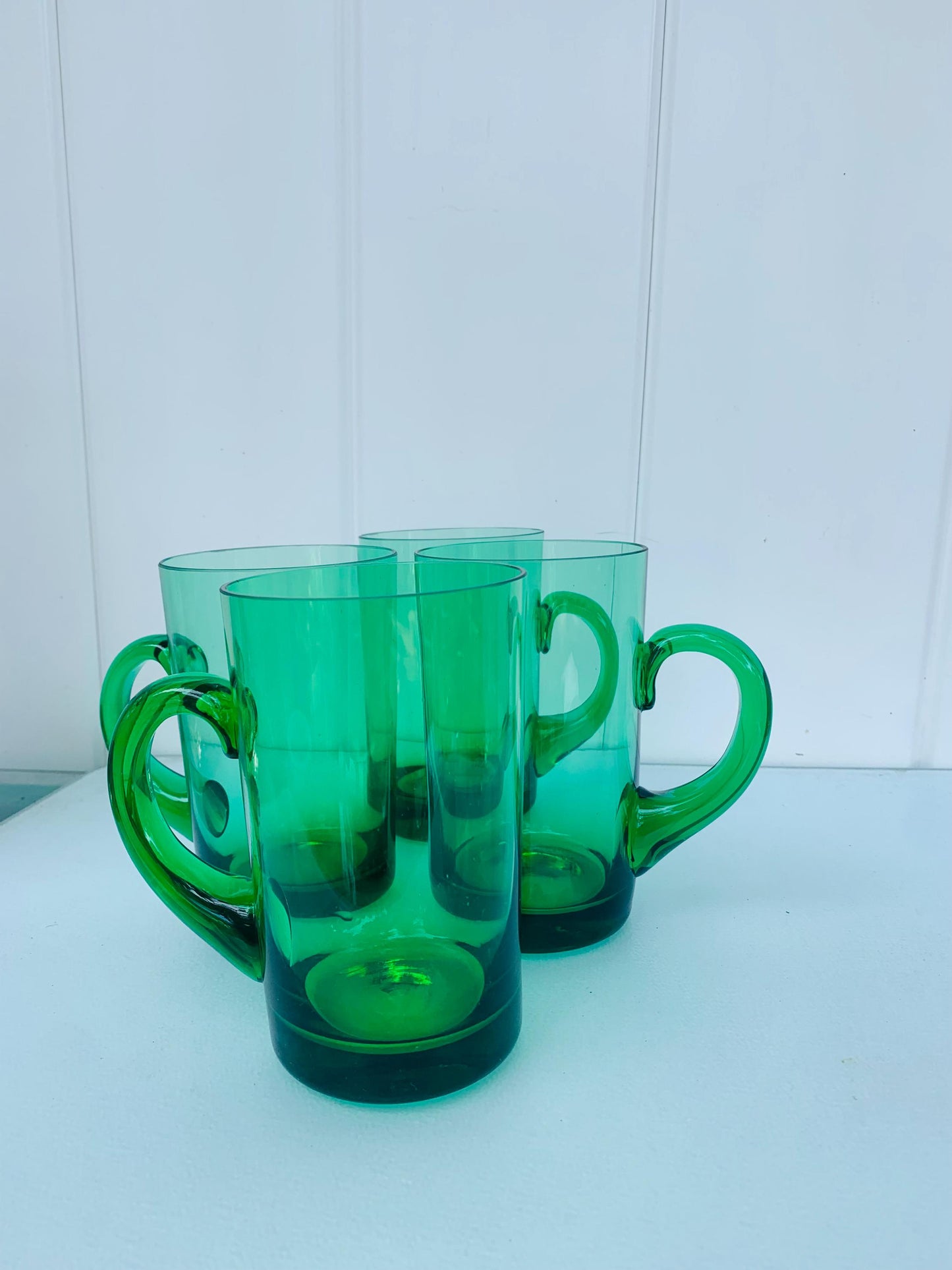 Set of 4 Vintage Emerald Green Glass Mugs with Applied Handle 16 oz
