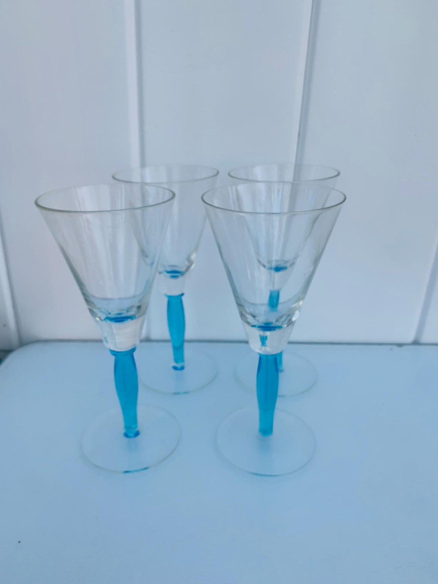 Set of 4 Retro Light Blue Stem Wine Glasses