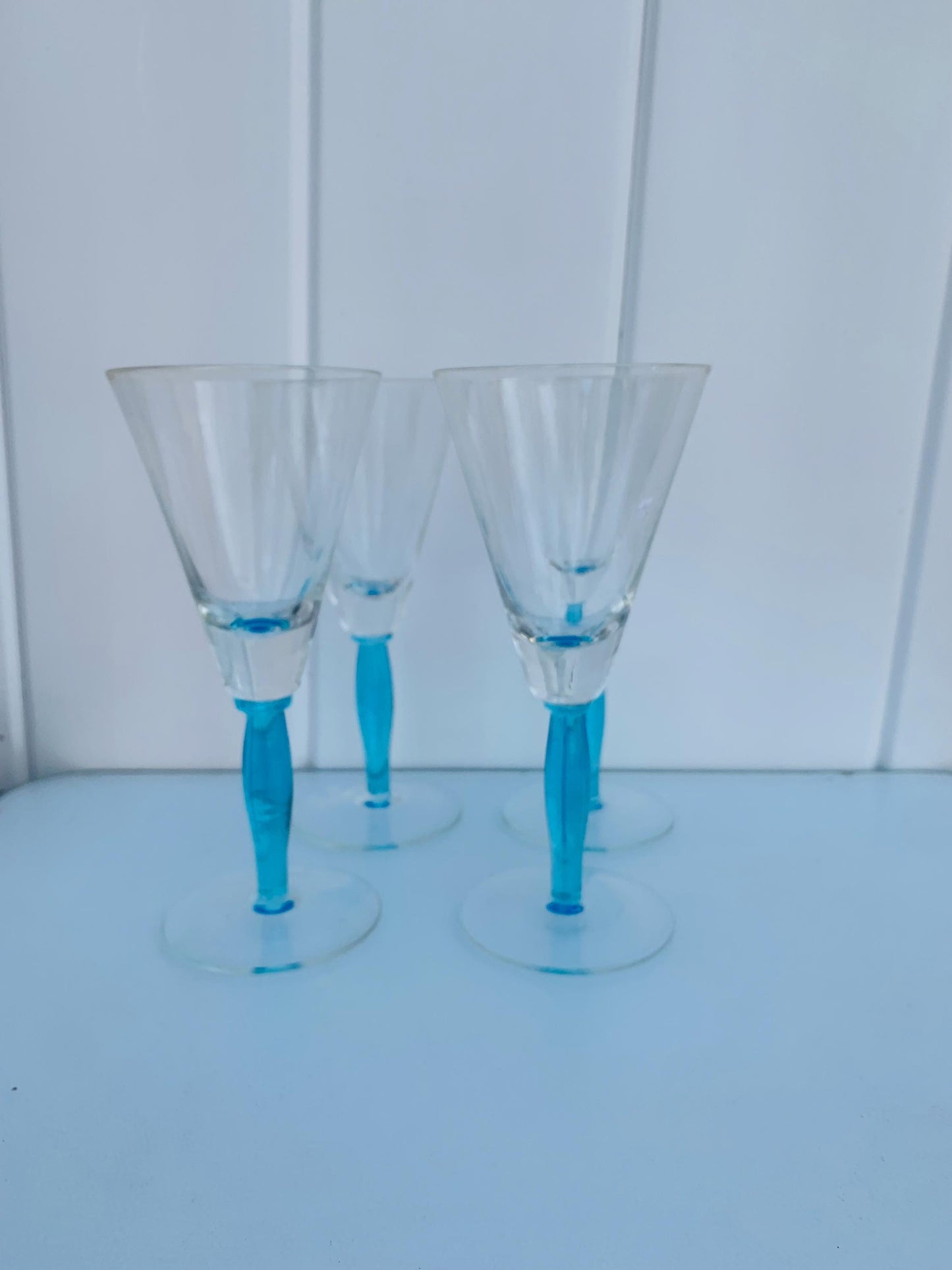 Set of 4 Retro Light Blue Stem Wine Glasses