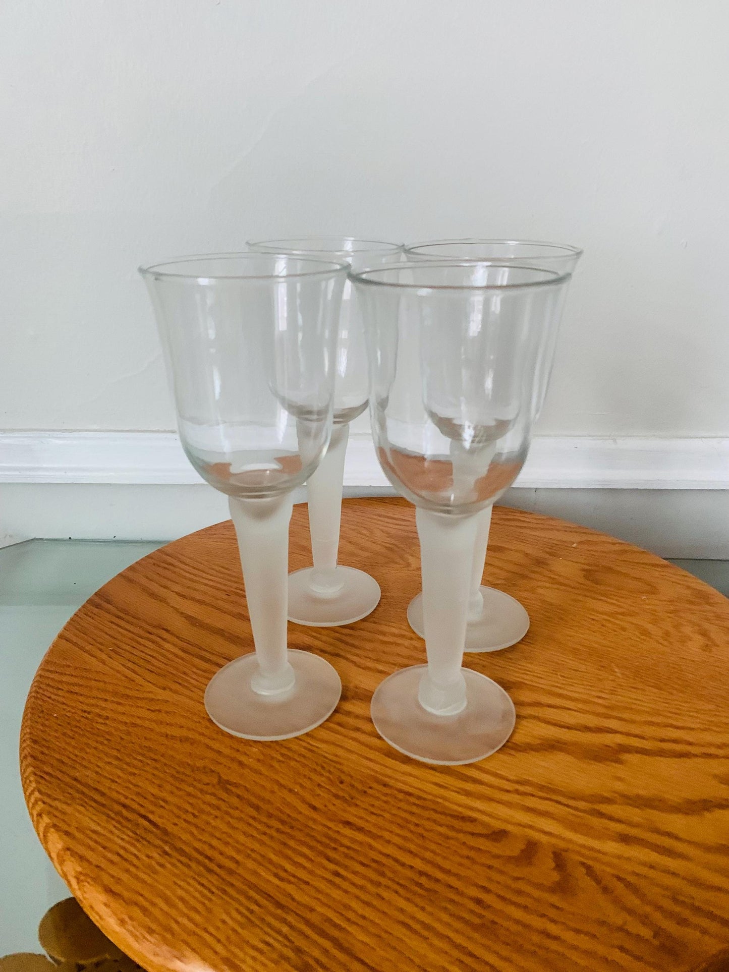 Set of 4 Retro Clear Bell Shaped Wine Glasses with Frosted Stem