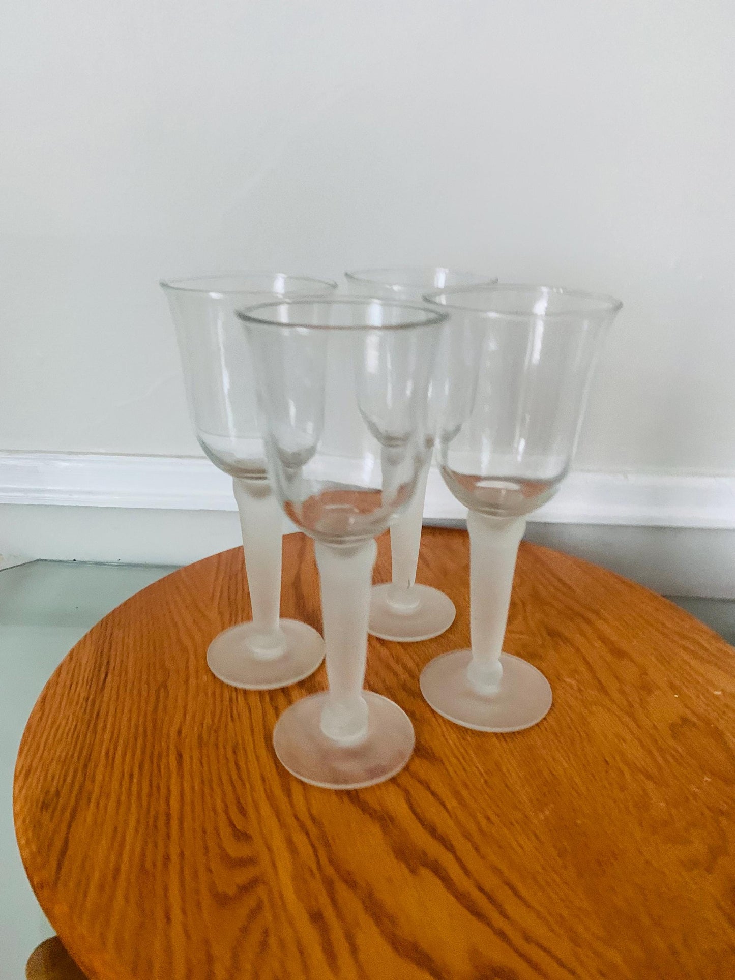 Set of 4 Retro Clear Bell Shaped Wine Glasses with Frosted Stem