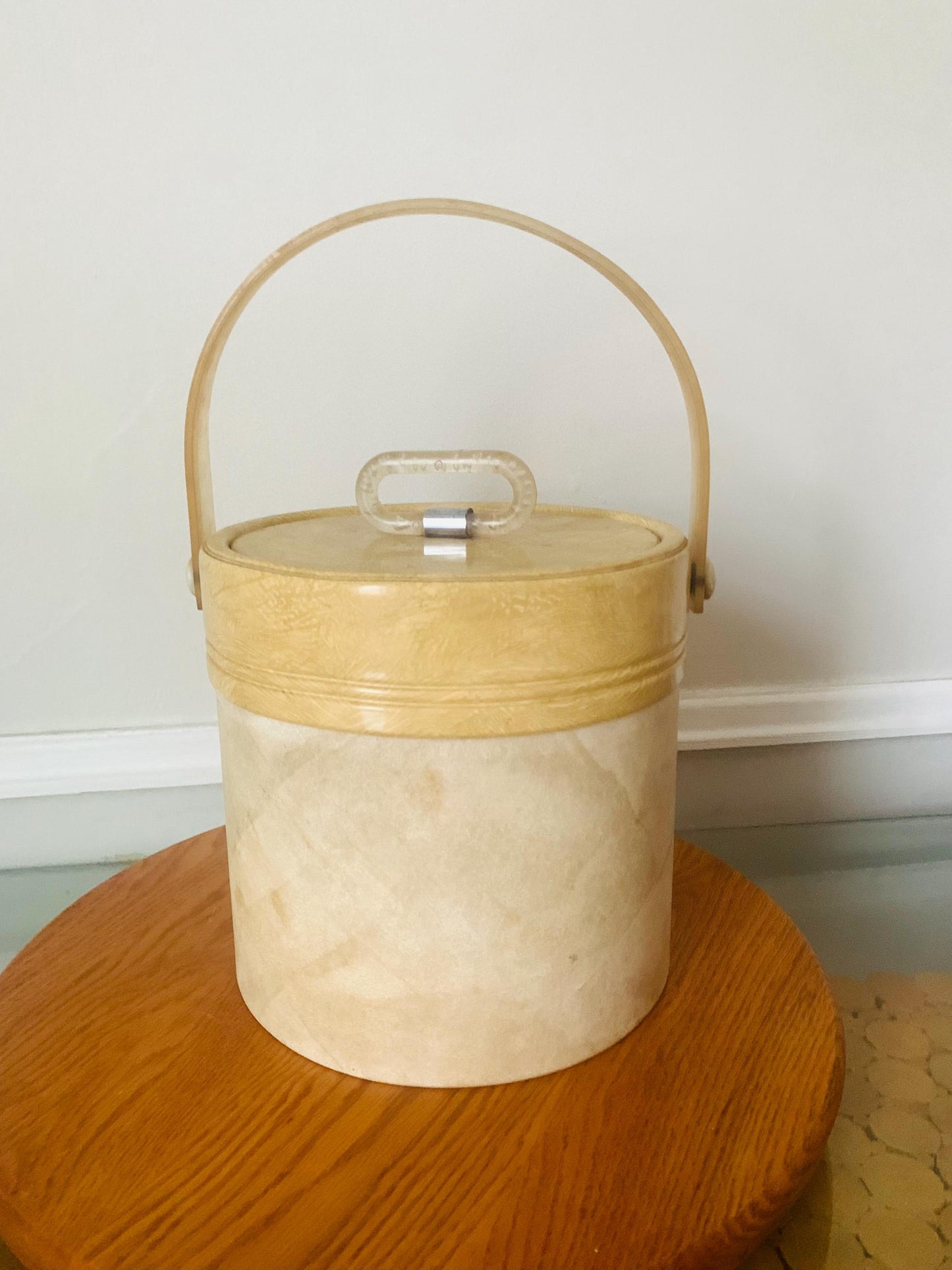 MCM Kraftware Cream Vinyl Ice Bucket with Lucite Handle Made in USA