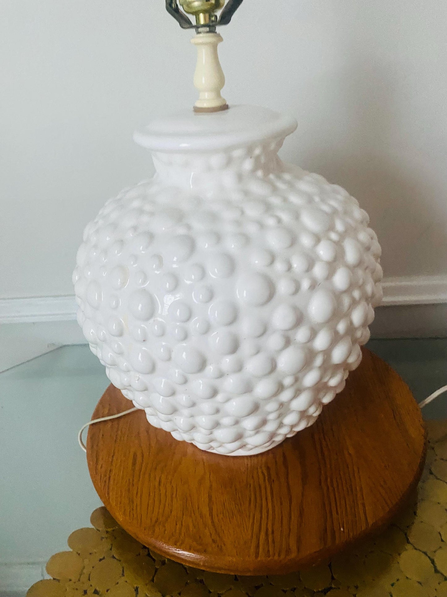 MCM Vintage White Ceramic Bubble Table Lamp No Shade