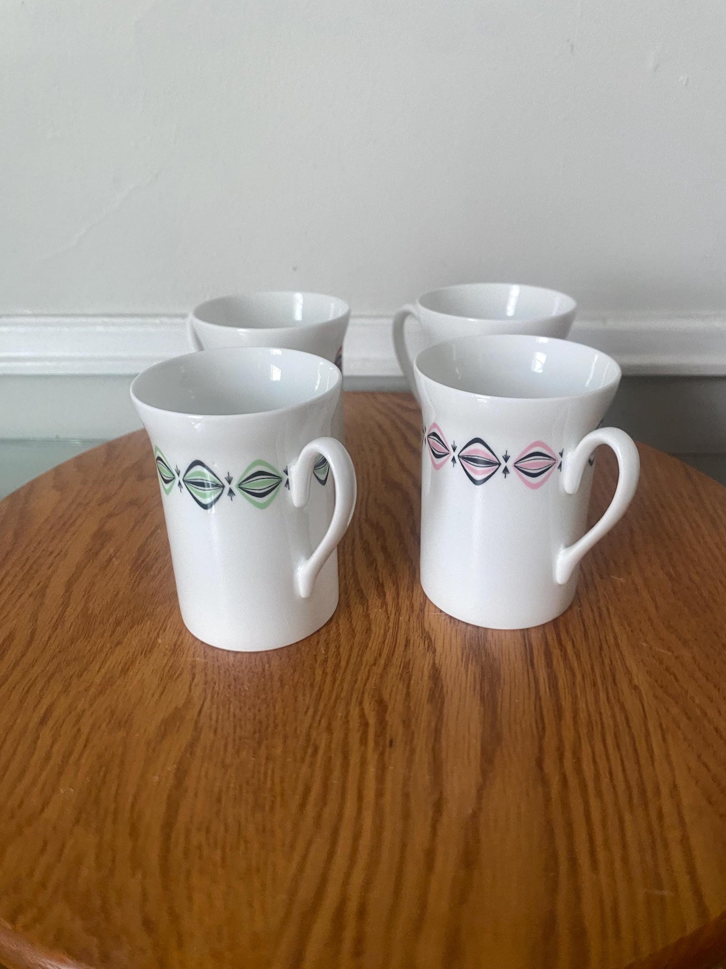 Set of 4 Vintage Windsor Heyday Bone China Mugs Made in England