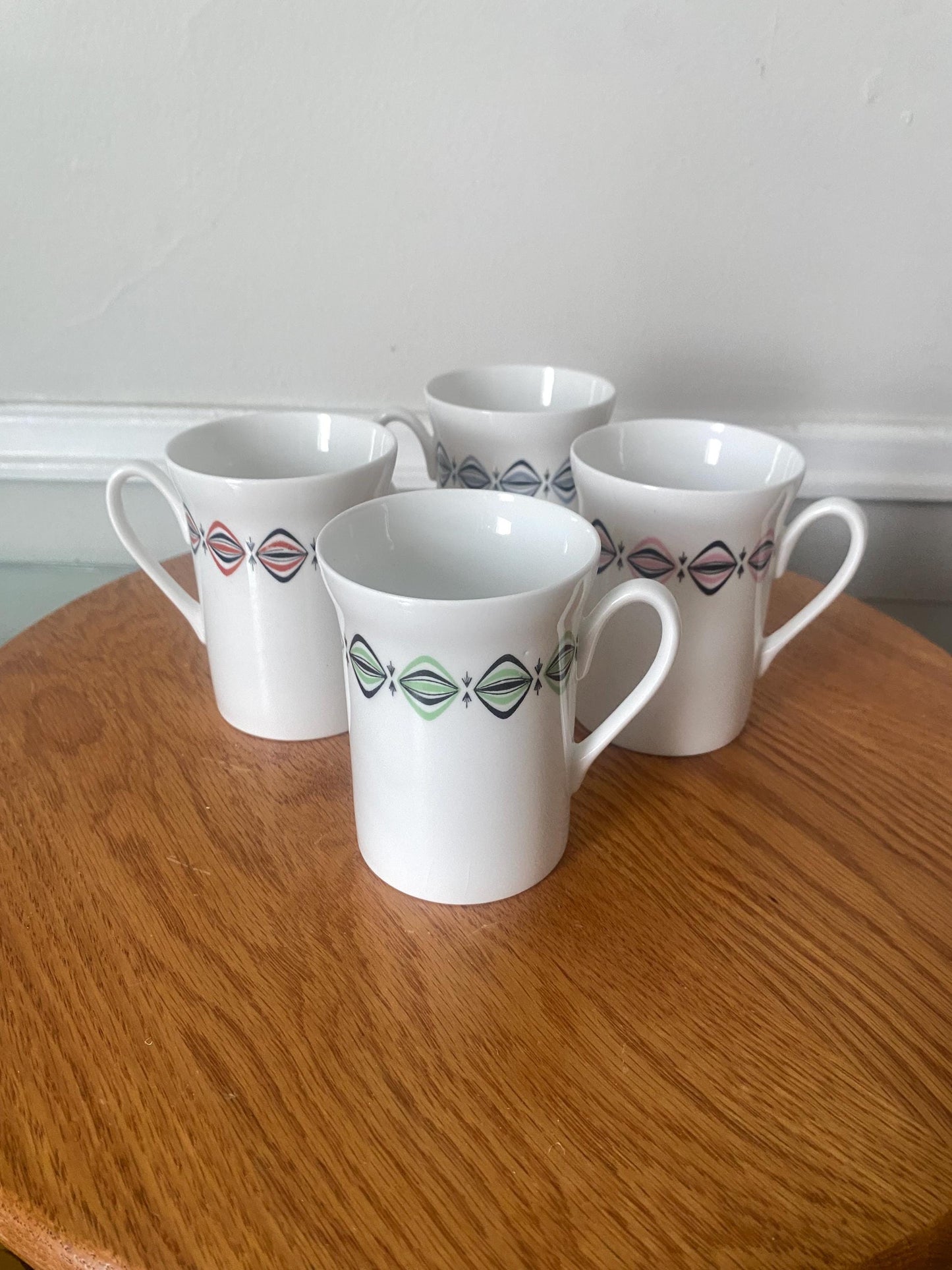 Set of 4 Vintage Windsor Heyday Bone China Mugs Made in England