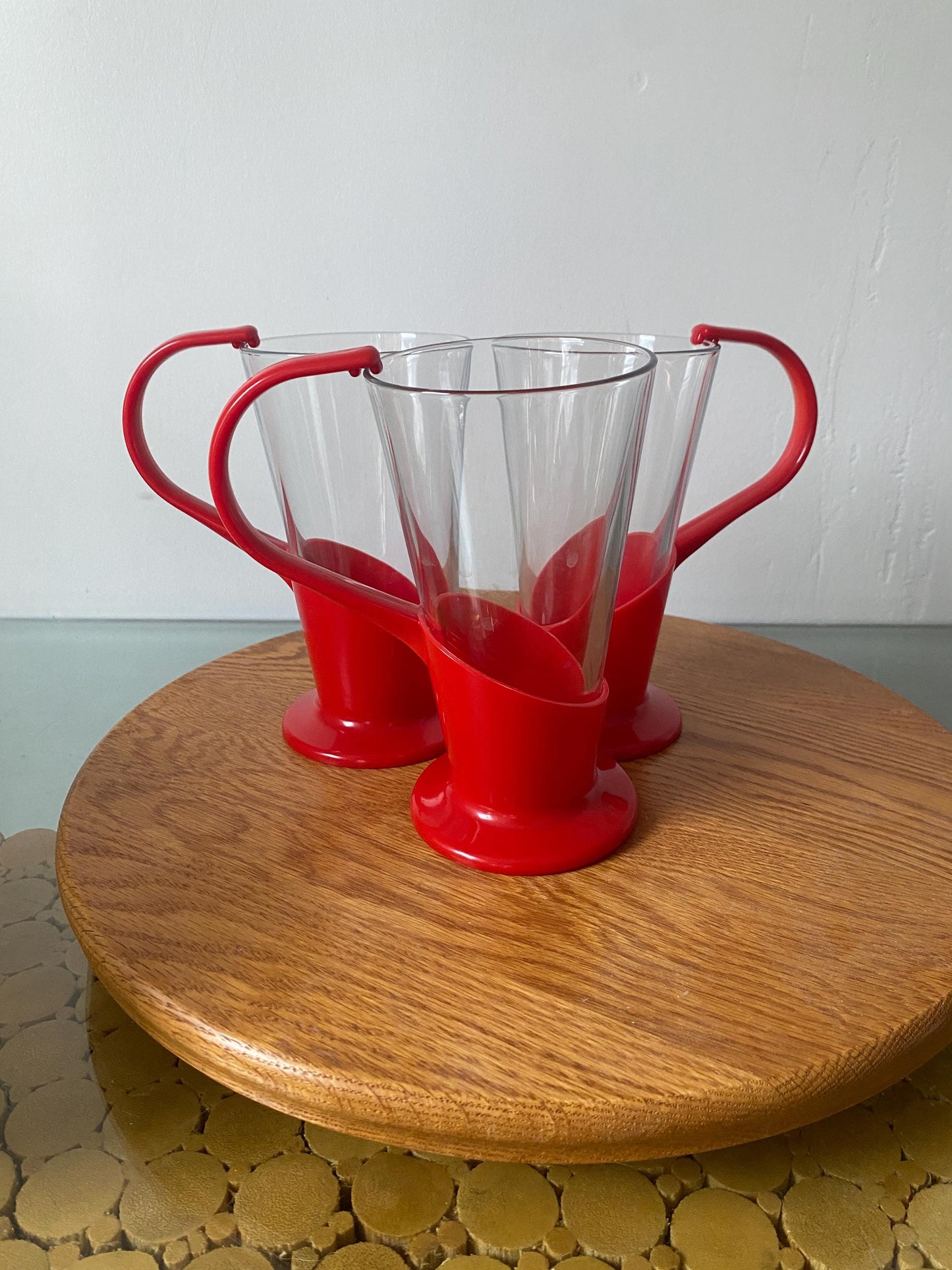 Set of 3 MCM Clear Glass Mug in Red Plastic Snap Caddy