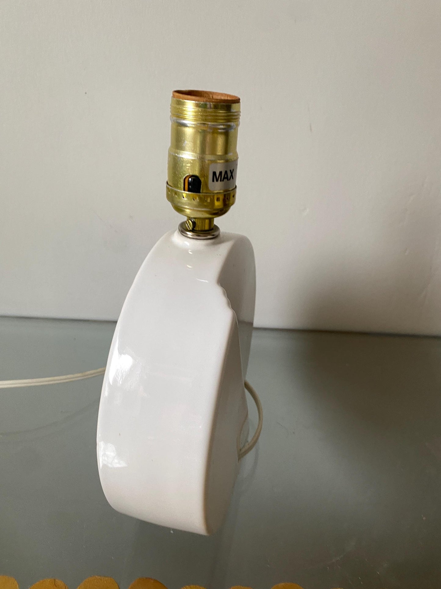 Small Retro Bright White Ceramic Pill Shaped Table Lamp No Shade
