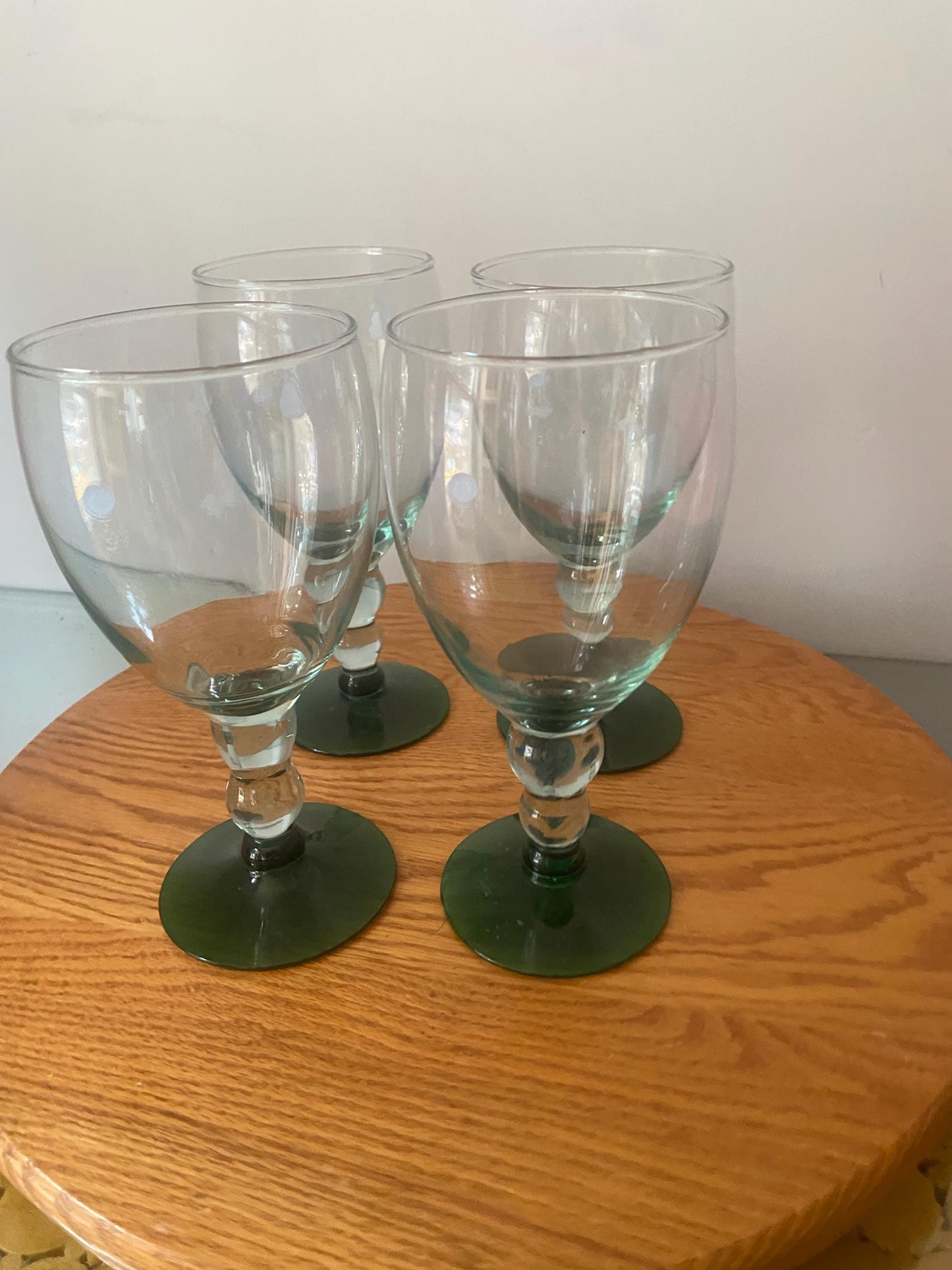 Set of 4 Retro Bright Green Base Wine Glasses