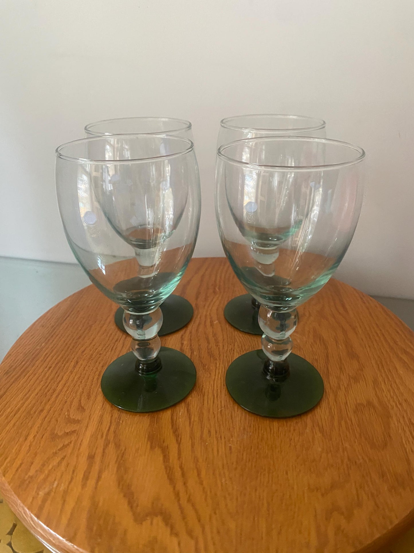 Set of 4 Retro Bright Green Base Wine Glasses