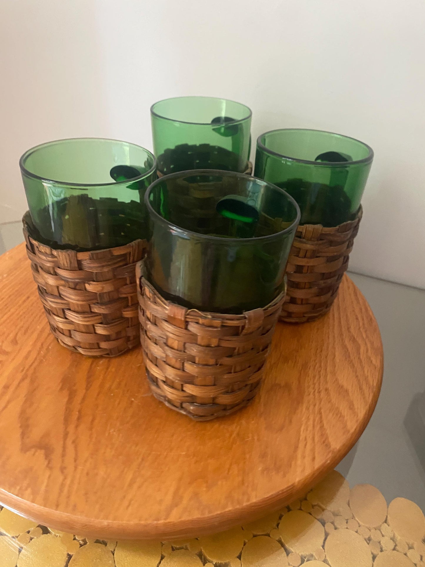 Set of 4 Vintage Emerald Green Glass Mugs with Applied Handle and Woven Caddy