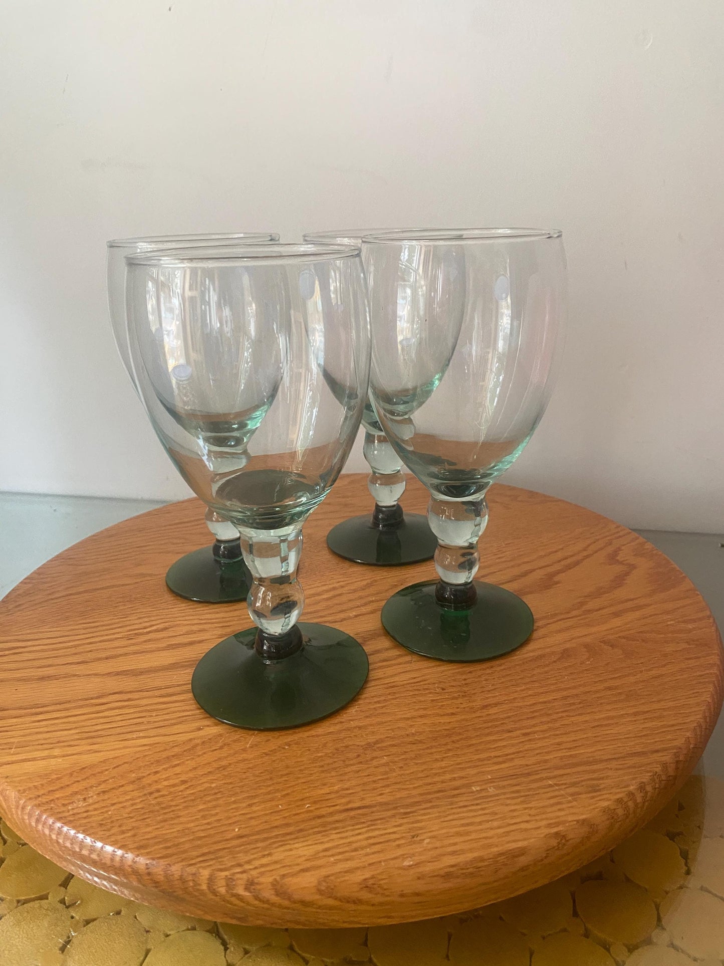 Set of 4 Retro Bright Green Base Wine Glasses