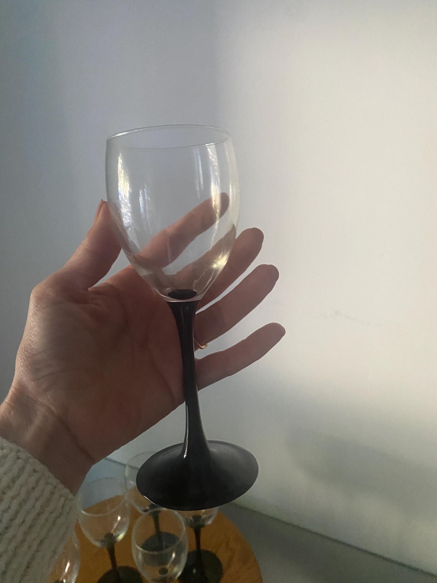 Set of 6 Retro Luminarc Black Stem White Wine Glasses Made in France 6 oz