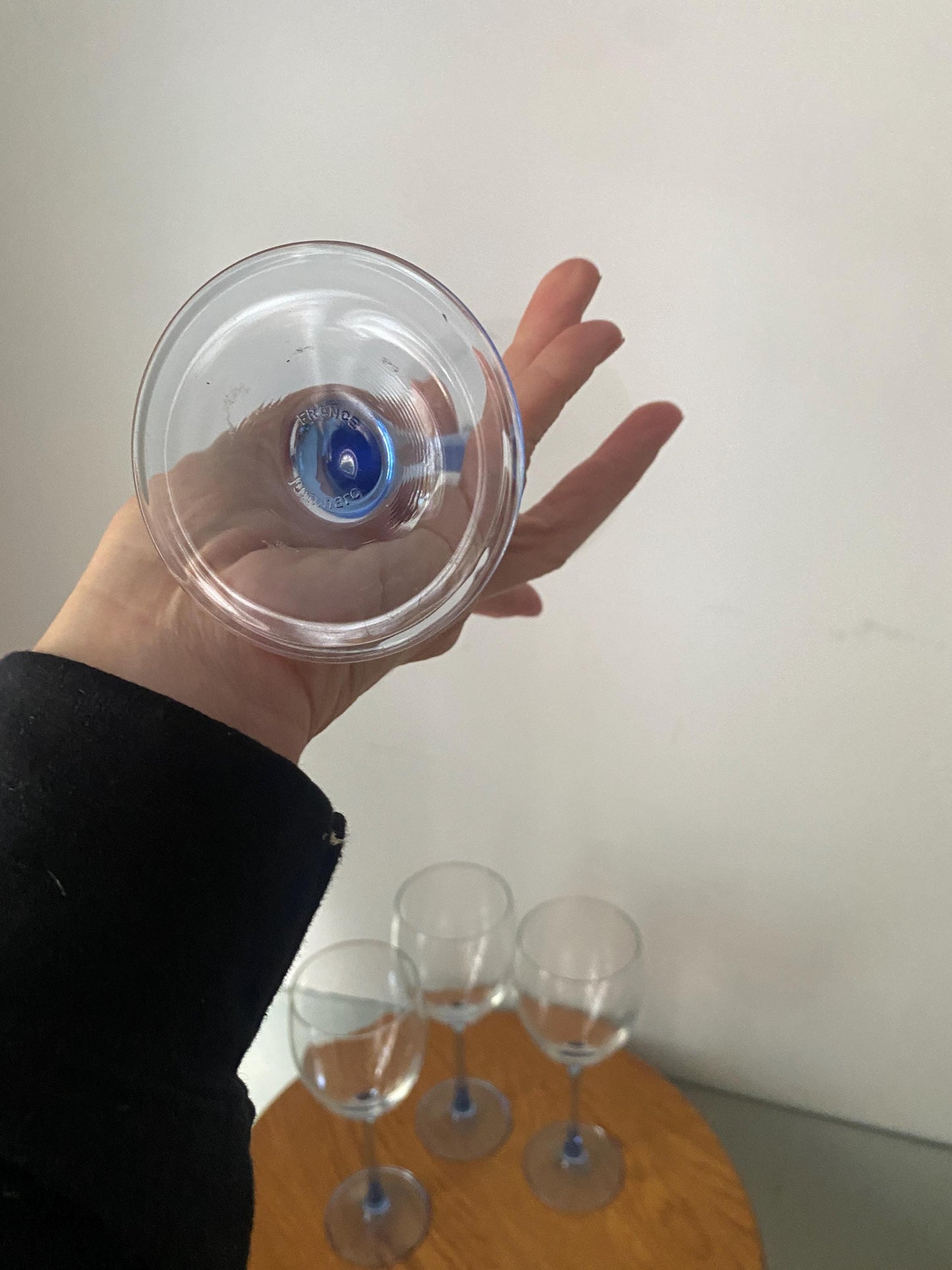 Set of 4 Retro Red Wine Light Blue Stem Luminarc Wine Glasses Made in France