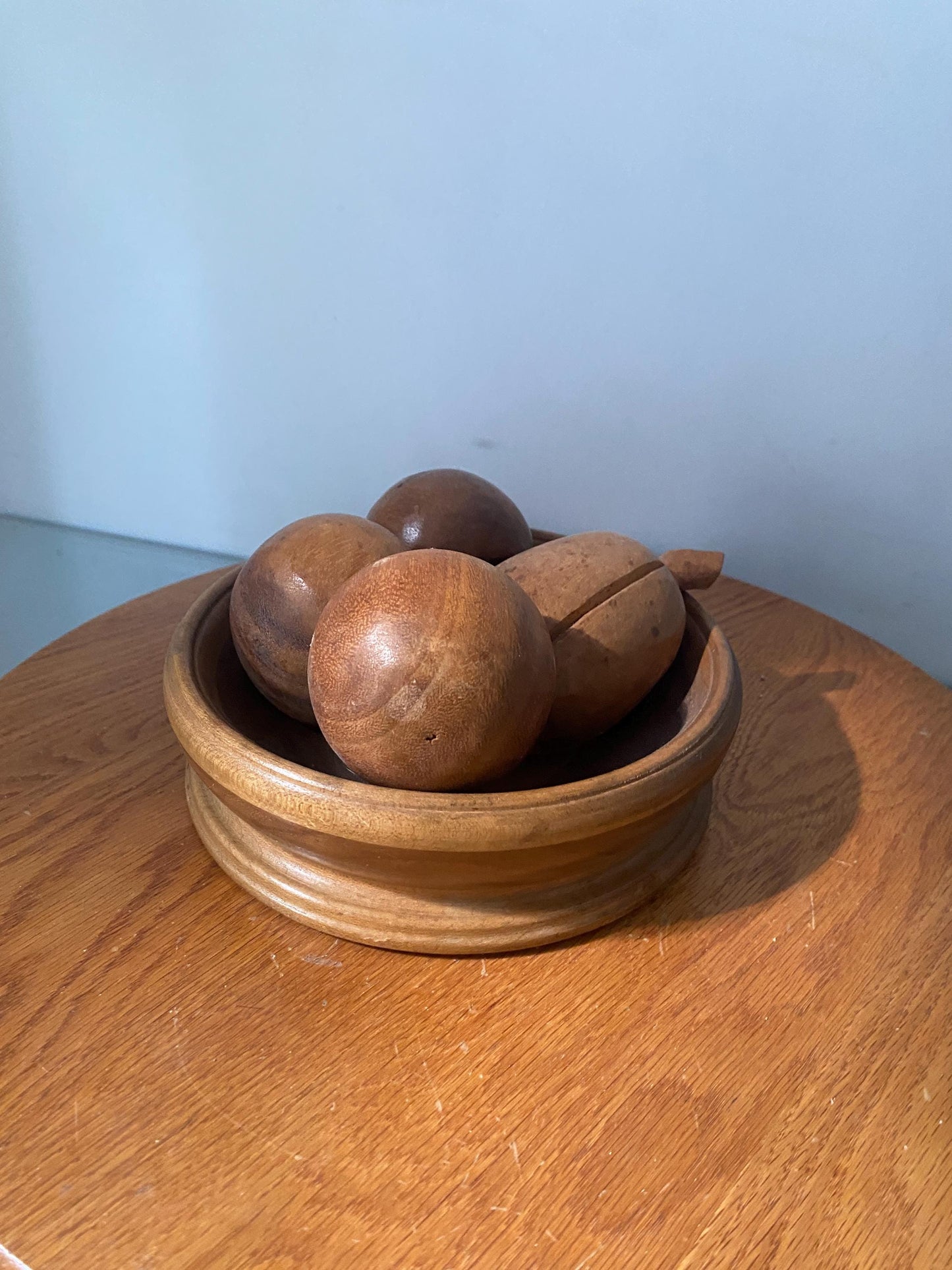 MCM Set of 4 Natural Carved Wooden Fruit in Wood Bowl