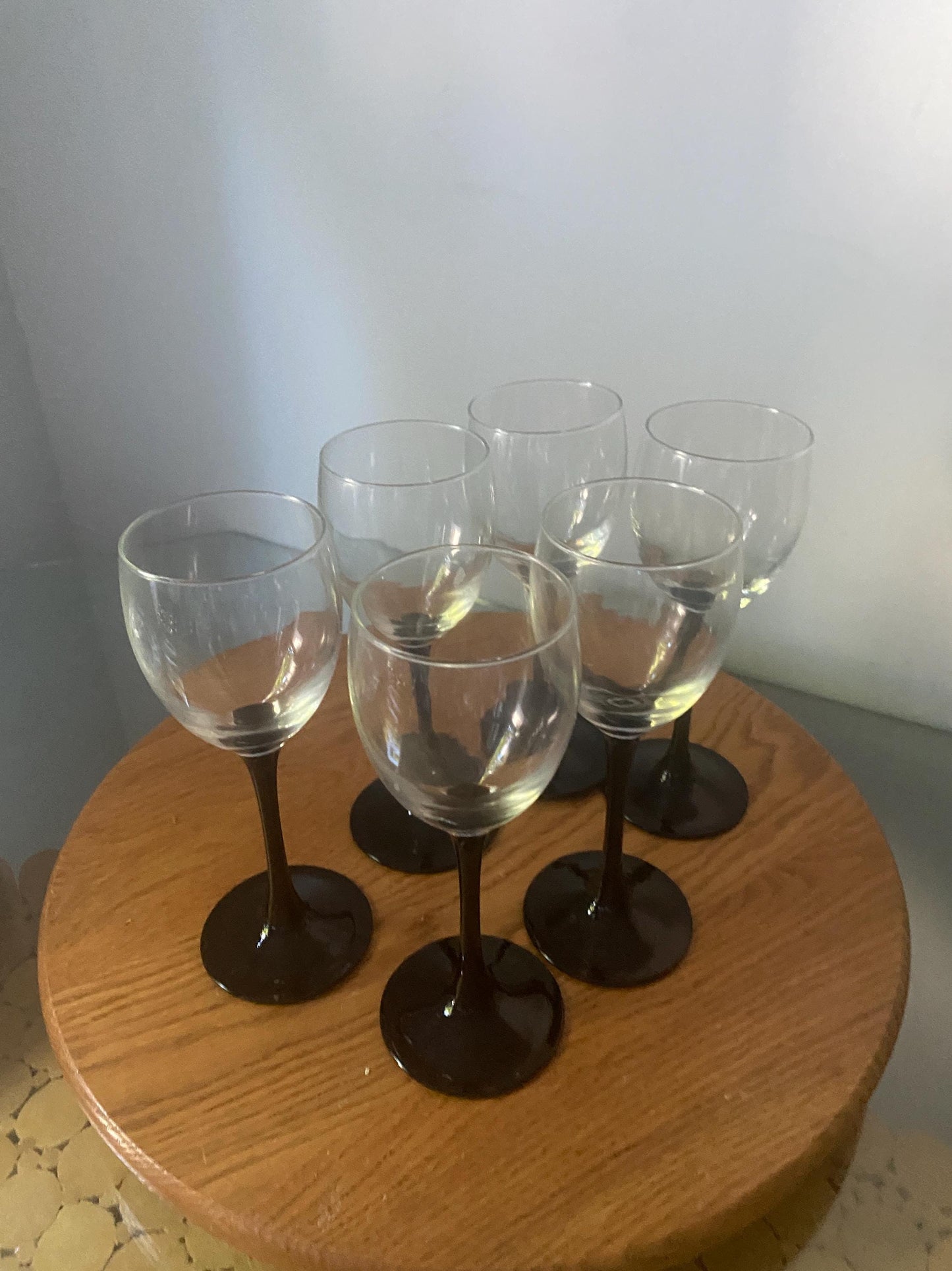 Set of 6 Retro Luminarc Black Stem White Wine Glasses Made in France 6 oz