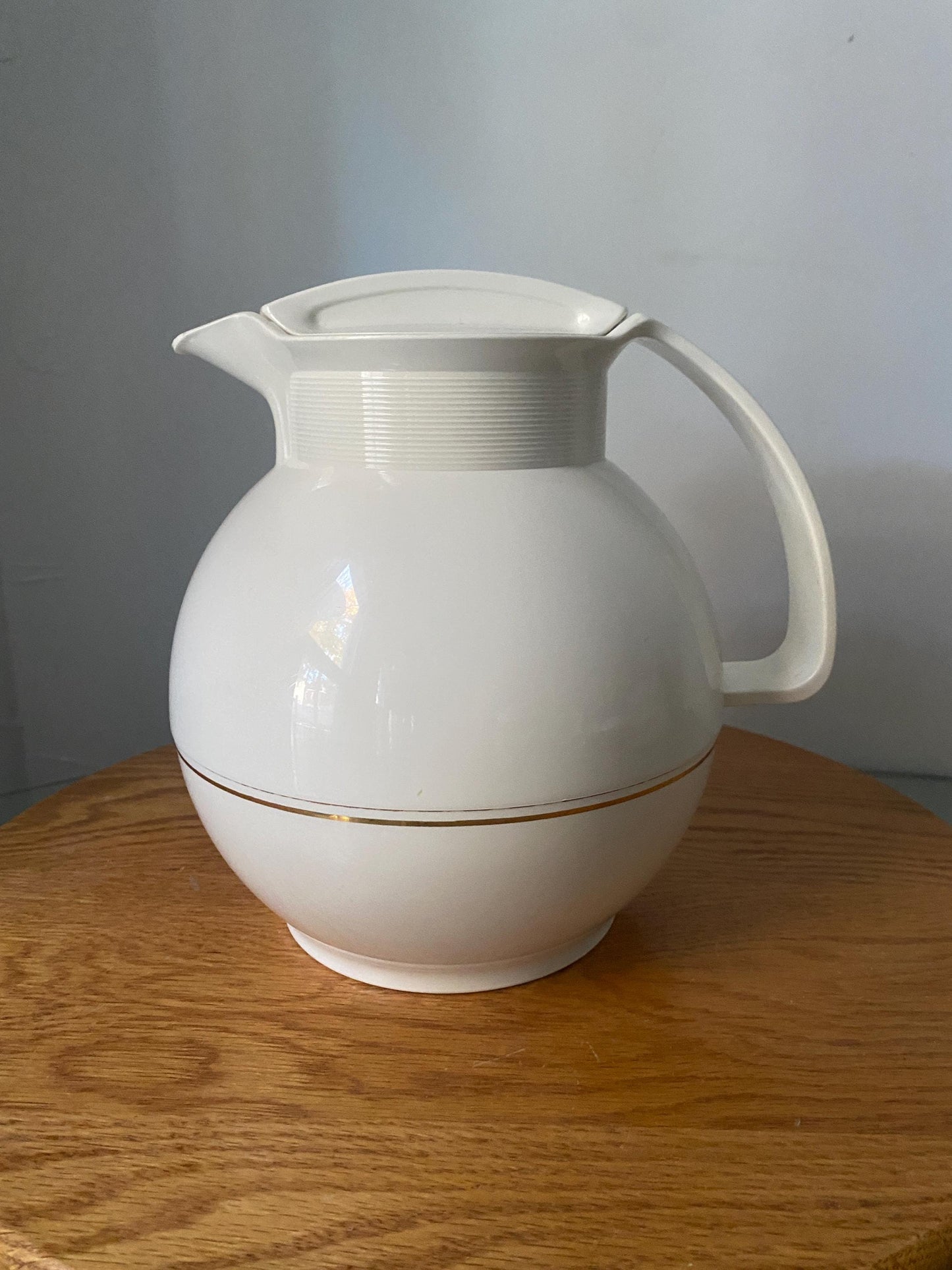 Retro White & Gold Chubby Plastic Carafe with Glass Interior