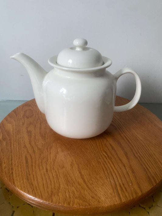 MCM Bright White Arabia Finland Arctica Ceramic Teapot